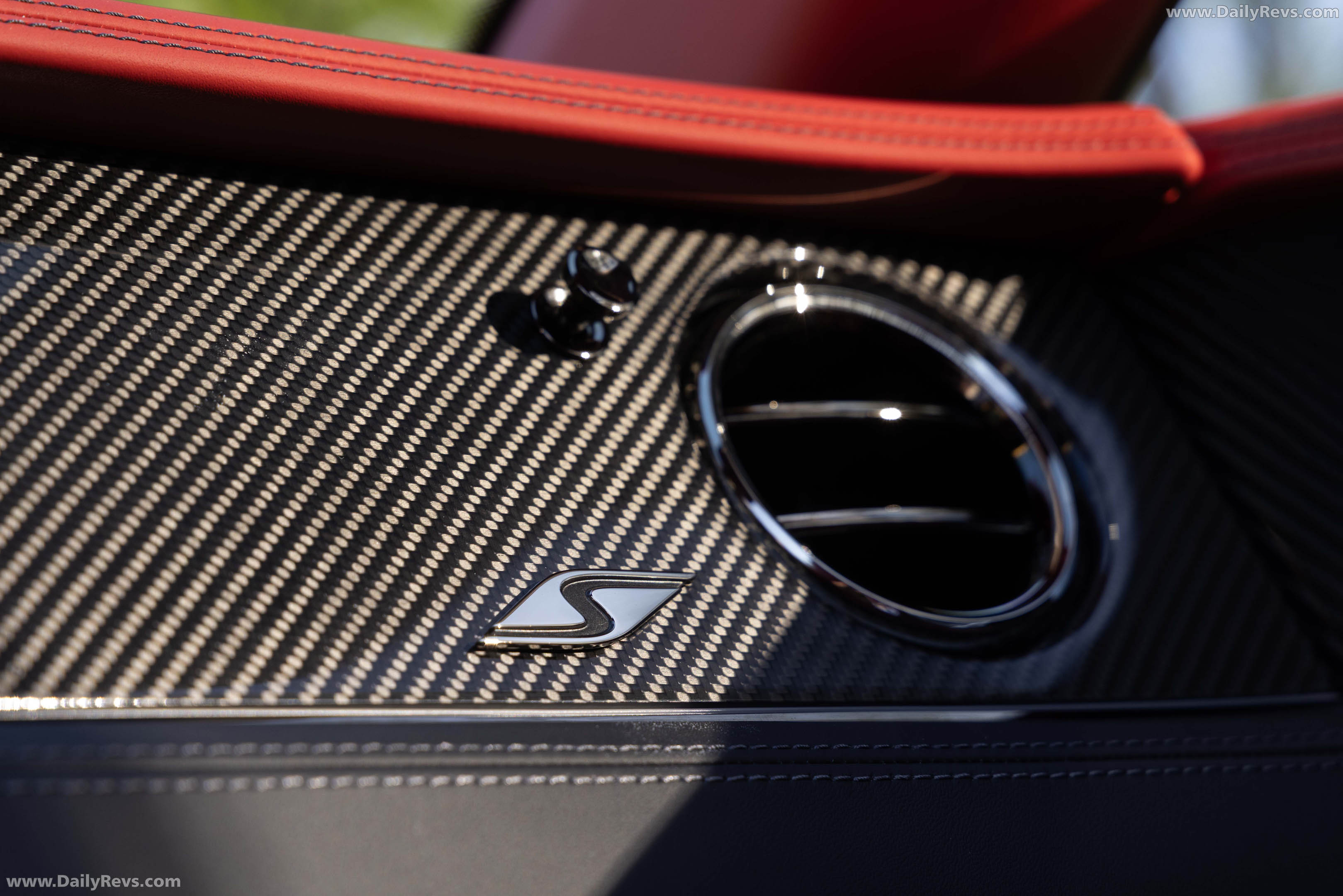 2027 Bentley Continental GTC S Glacier White Interior