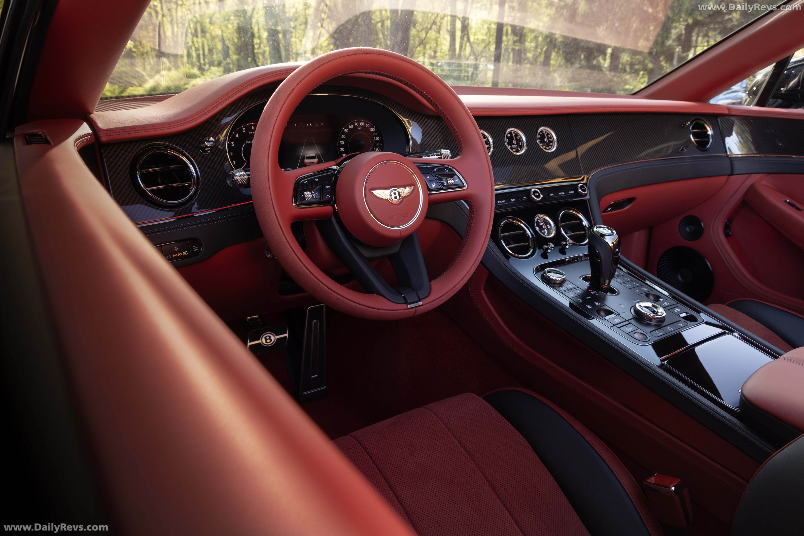 2027 Bentley Continental GTC S Glacier White Interior