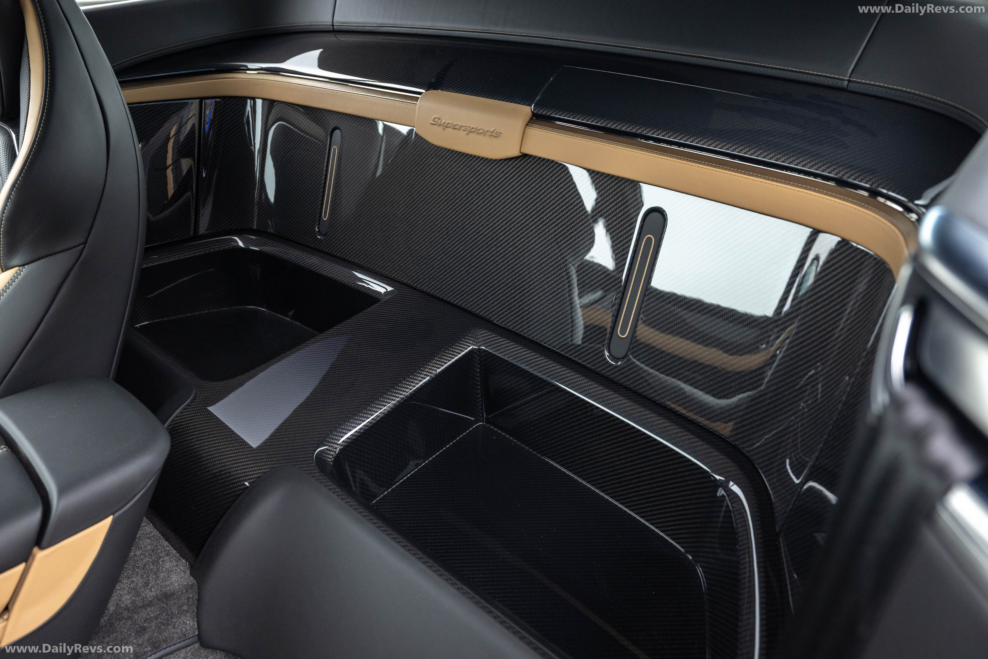 2027 Bentley Supersports Anthracite Interior