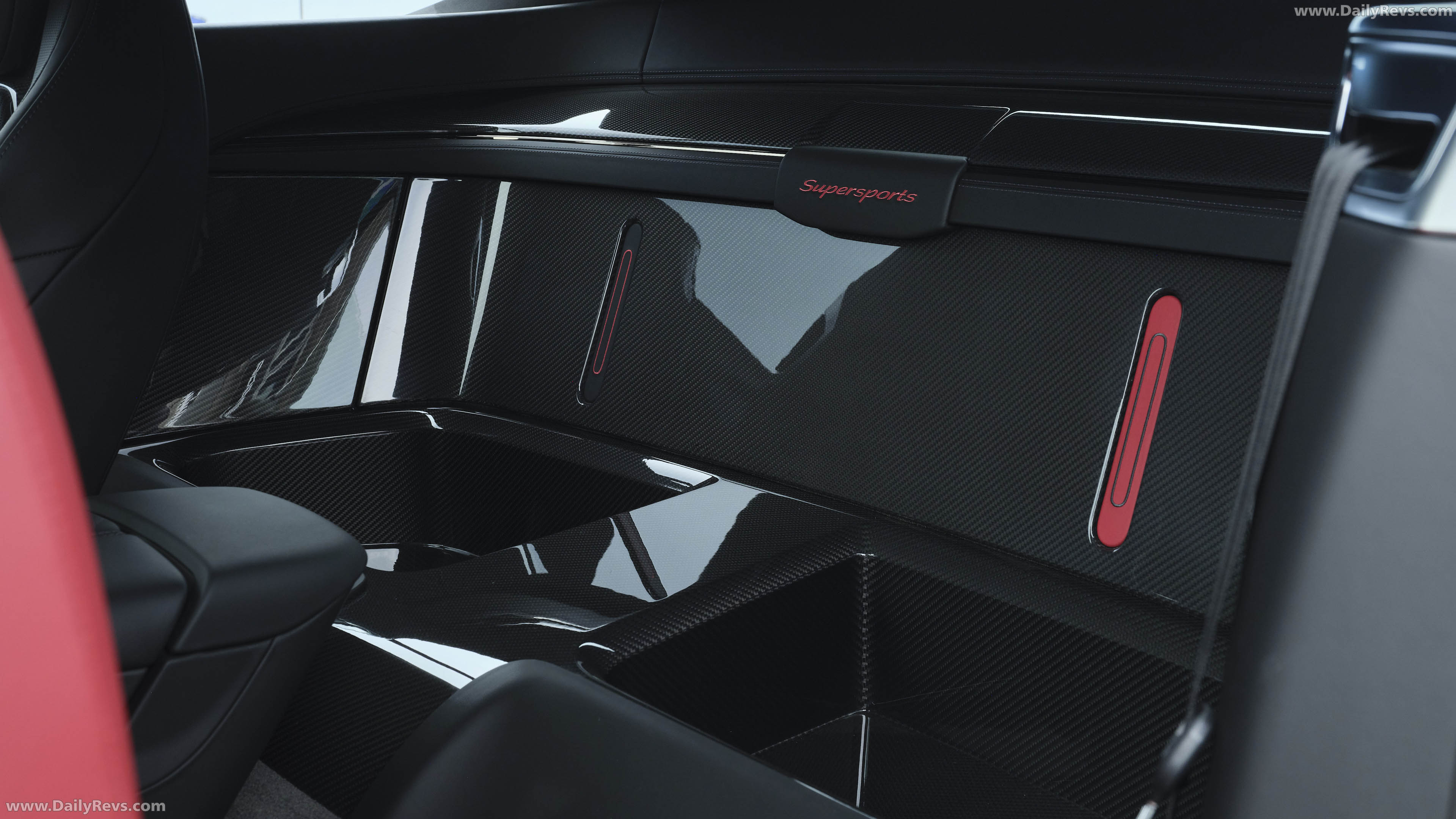 2027 Bentley Supersports Dragon Red Interior