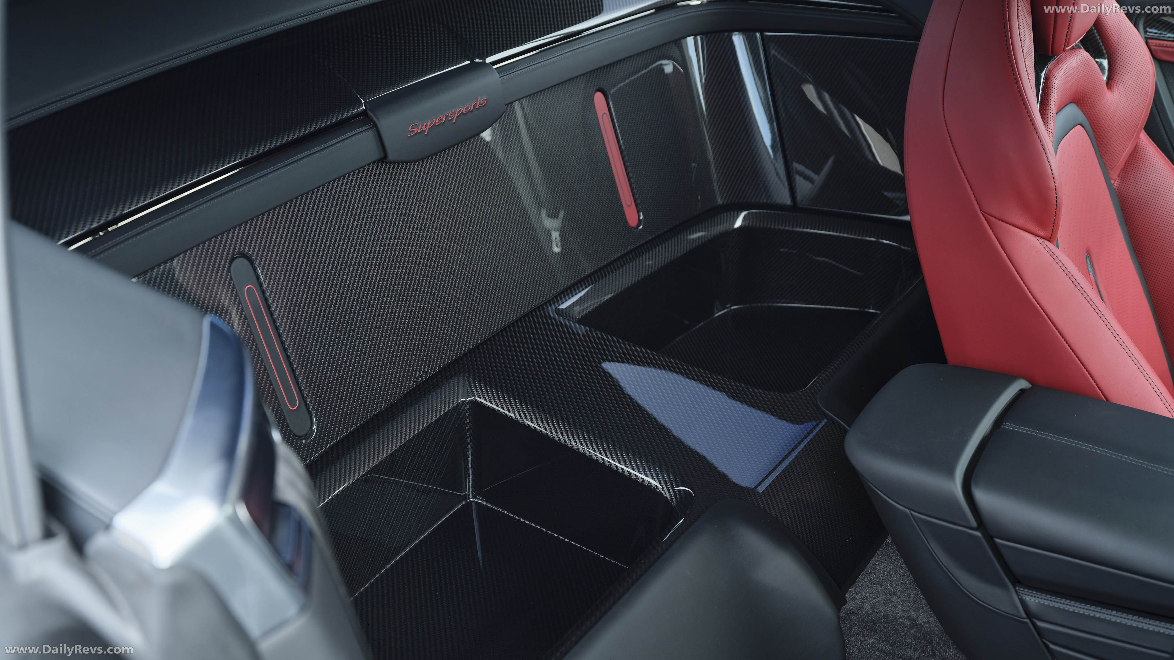 2027 Bentley Supersports Dragon Red Interior