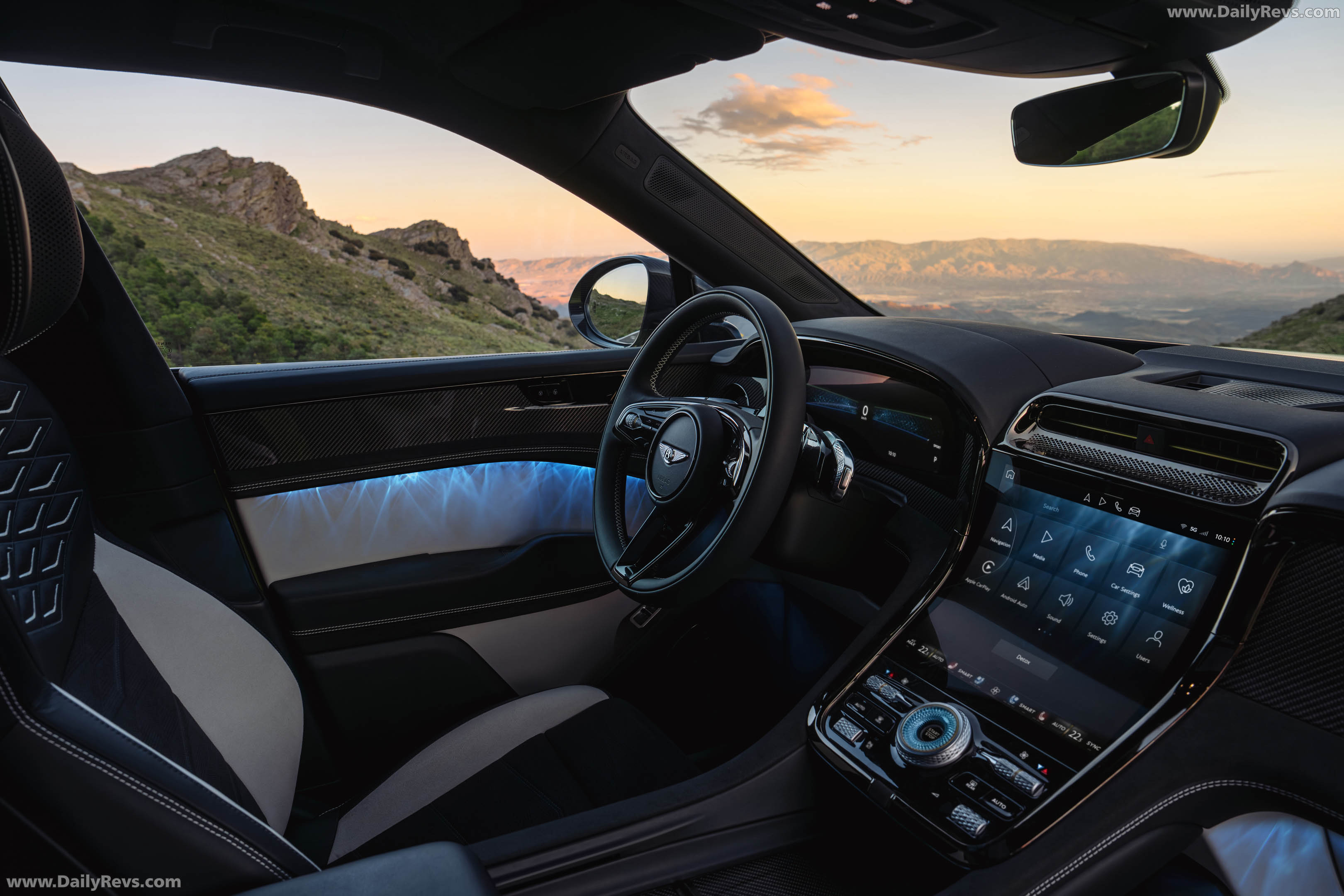 2028 Bentley Torcal Interior