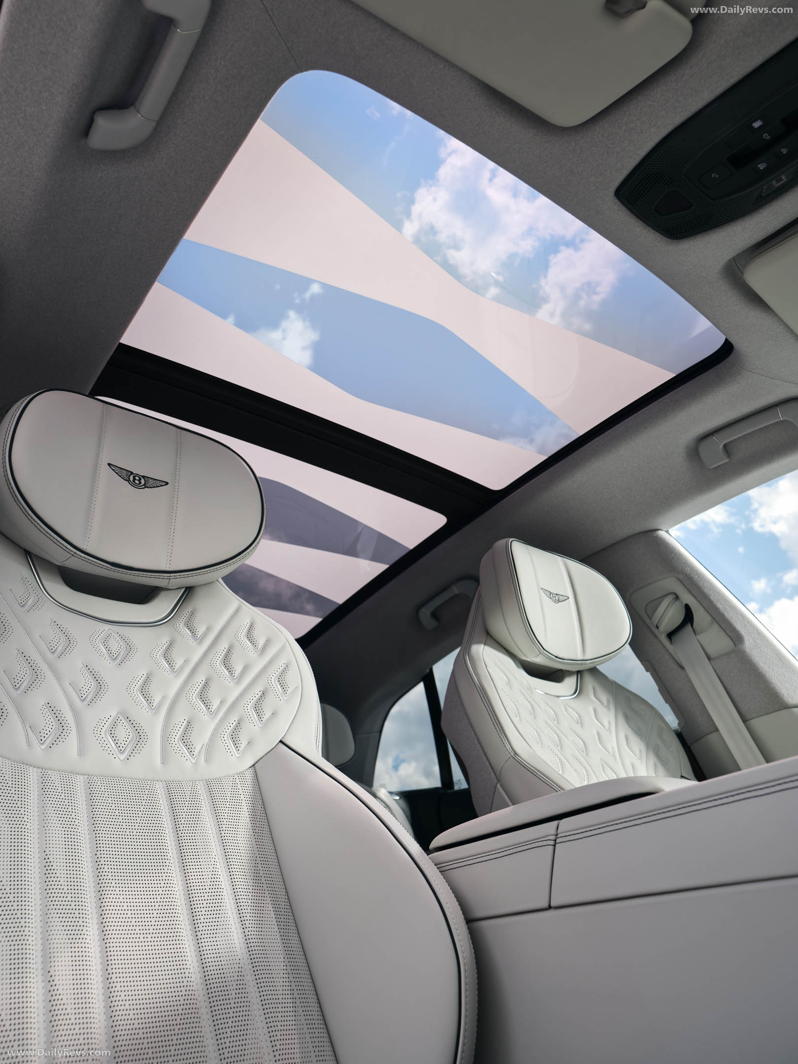 2028 Bentley Torcal Interior