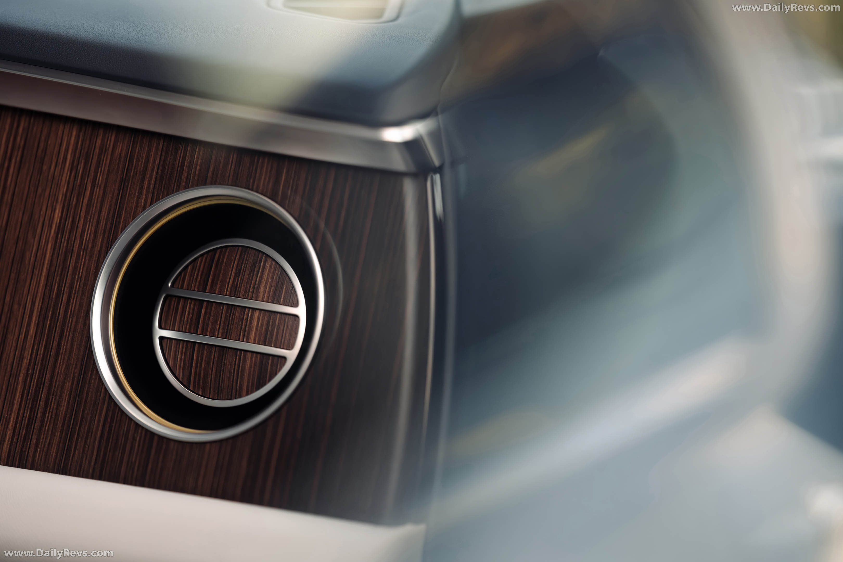 2028 Bentley Torcal Interior