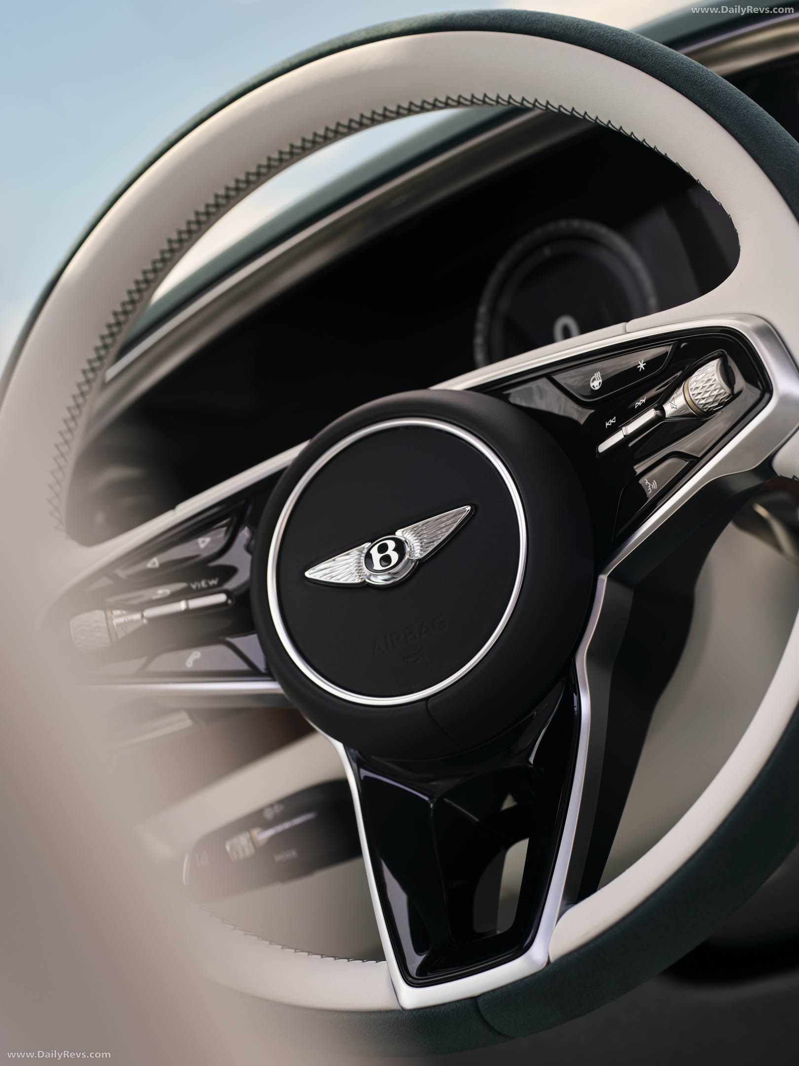 2028 Bentley Torcal Interior