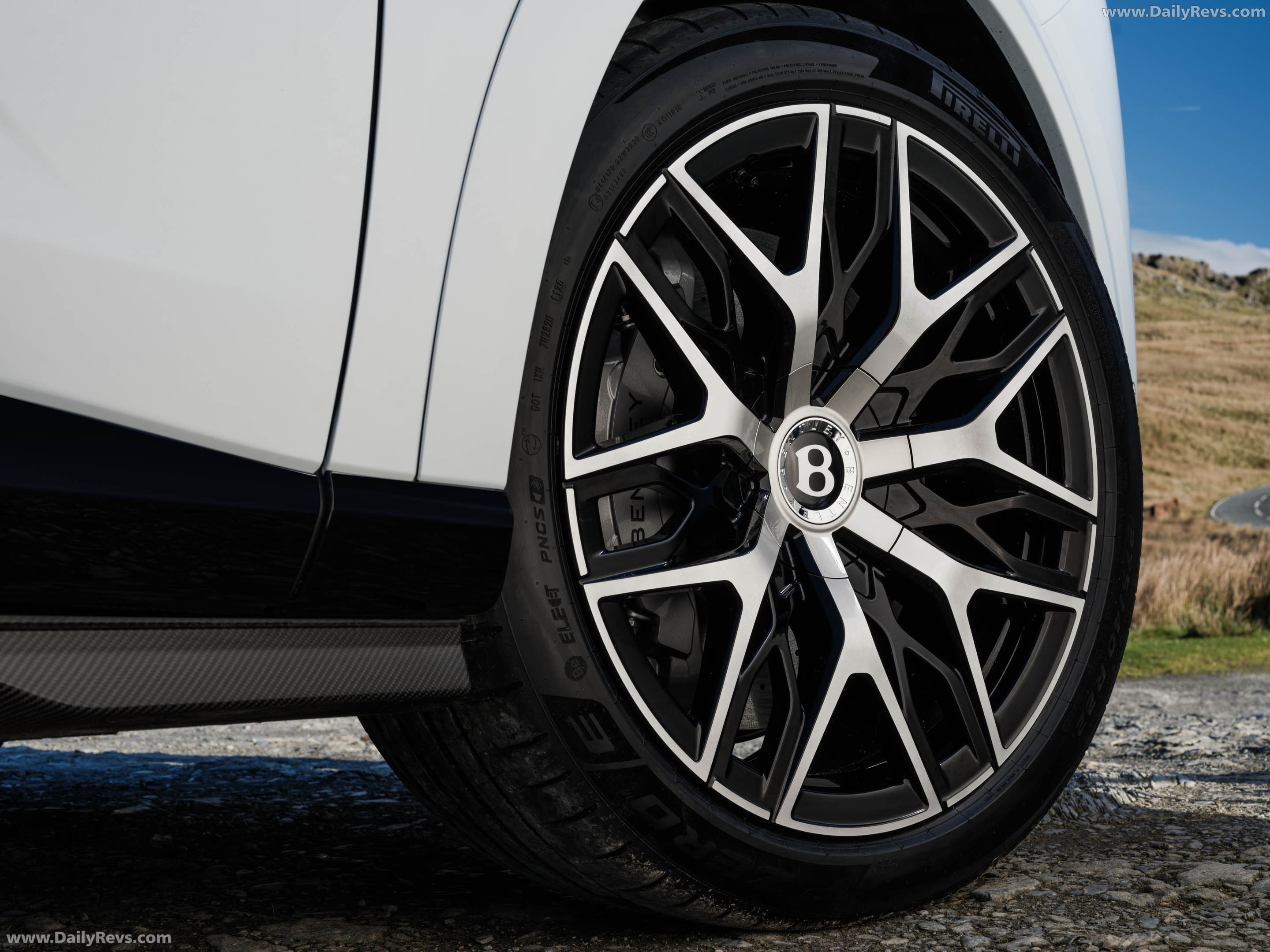 2027 Bentley Torcal First Edition Exterior
