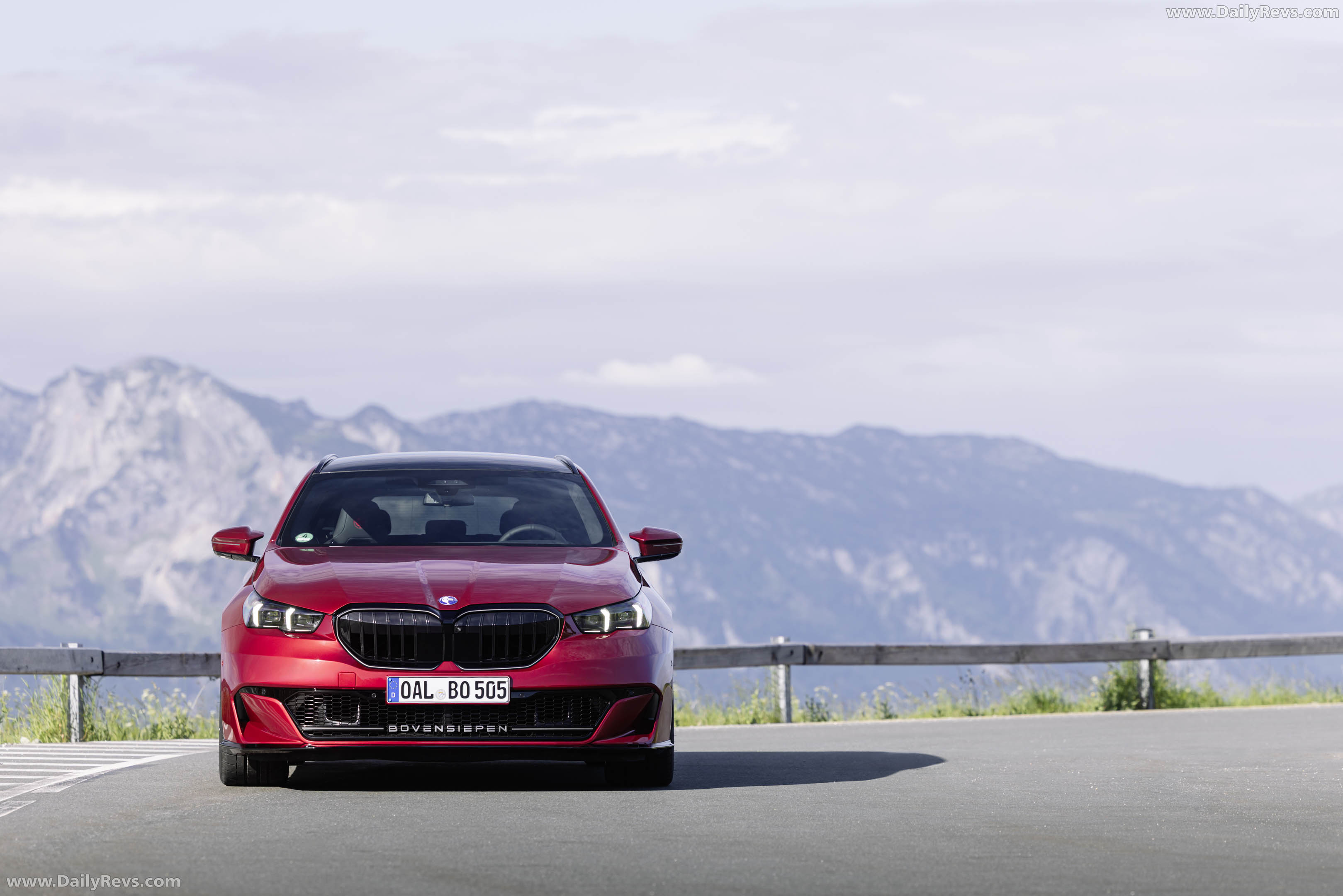2027 Bovensiepen 05 GT Fire Red Front View
