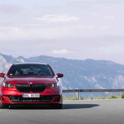 2027 Bovensiepen 05 GT Fire Red Front View
