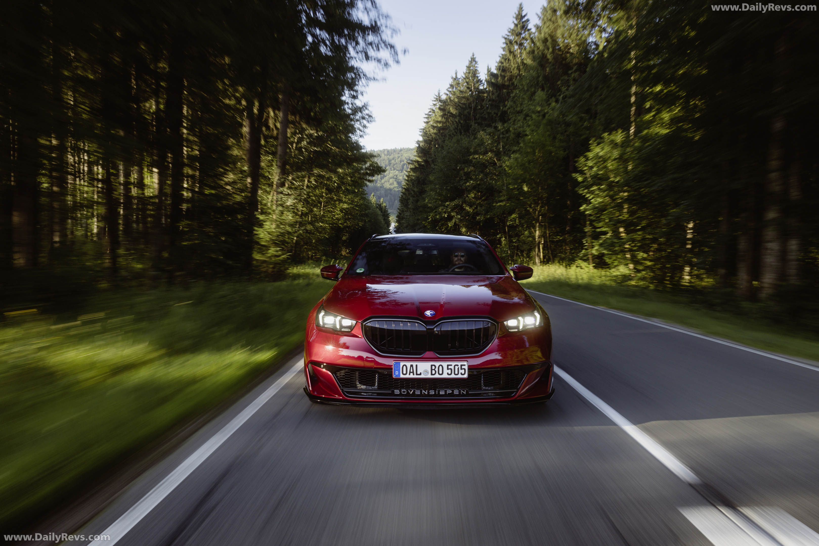 2027 Bovensiepen 05 GT Fire Red Front View