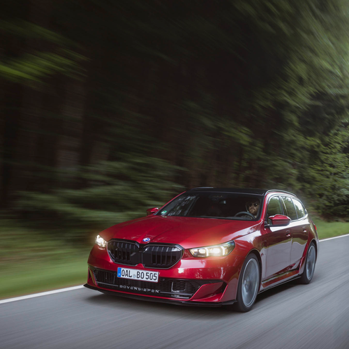 2027 Bovensiepen 05 GT Fire Red Front View