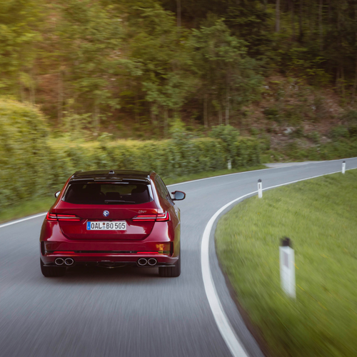 2027 Bovensiepen 05 GT Fire Red Rear View