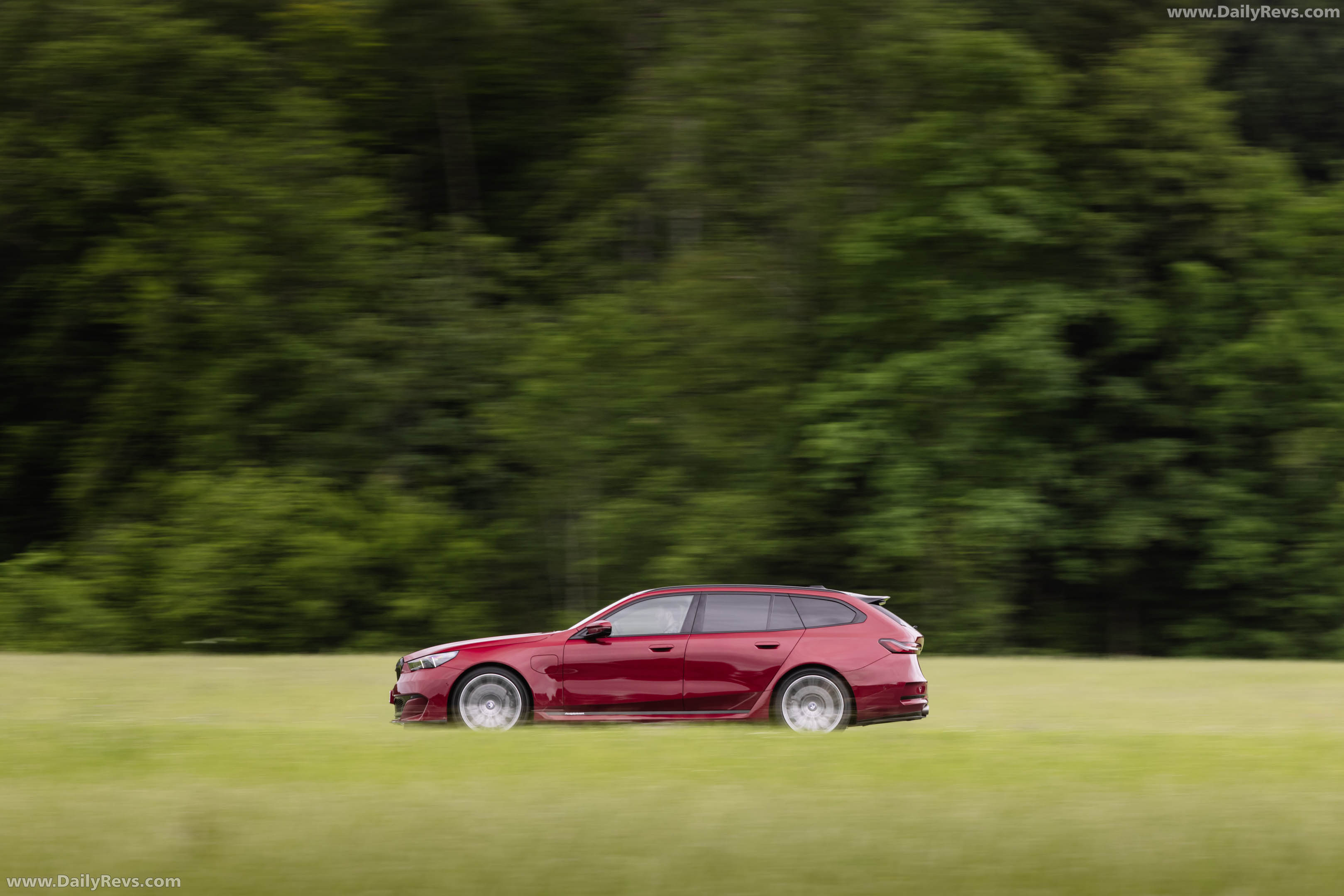 2027 Bovensiepen 05 GT Fire Red Side View
