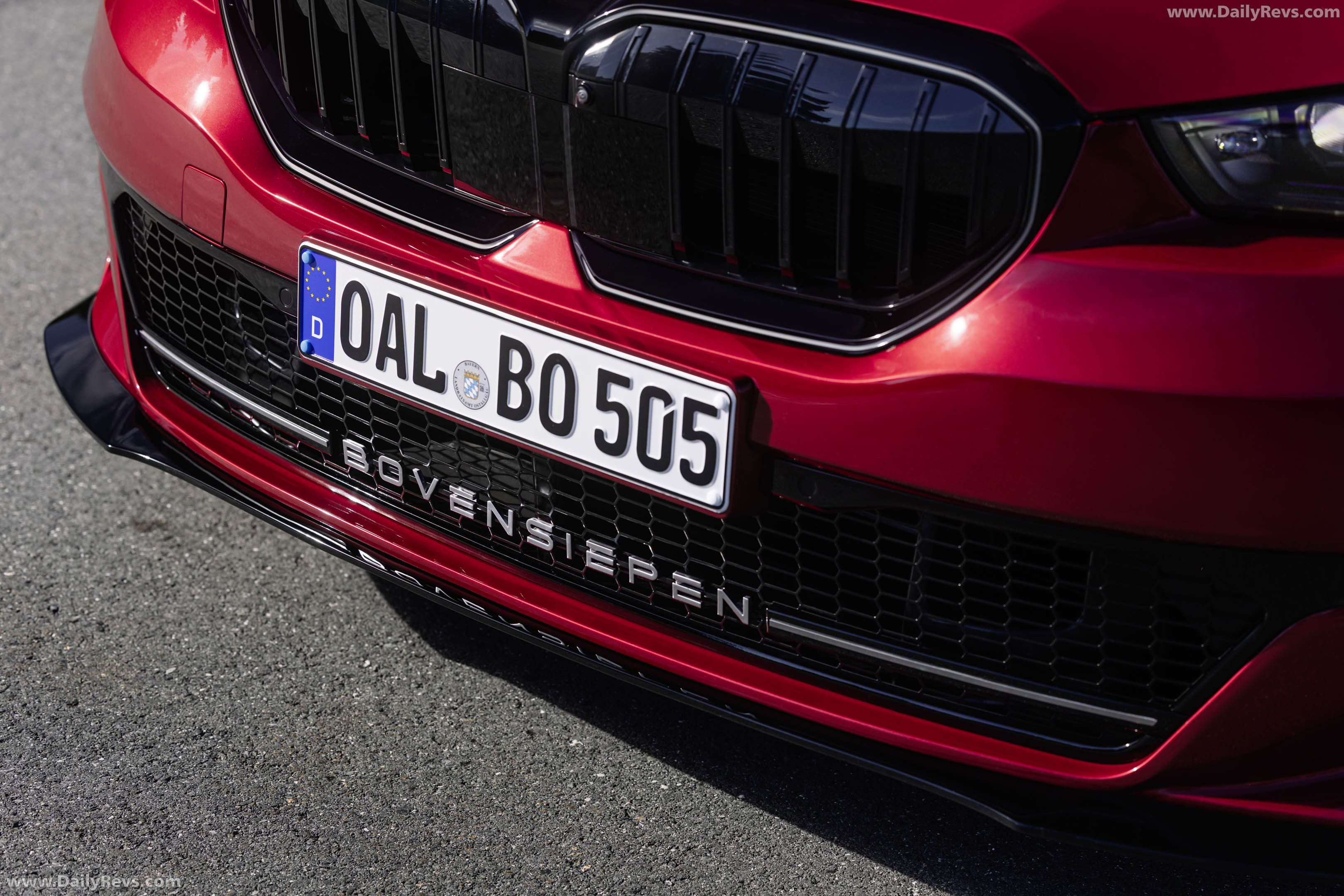 2027 Bovensiepen 05 GT Fire Red Exterior