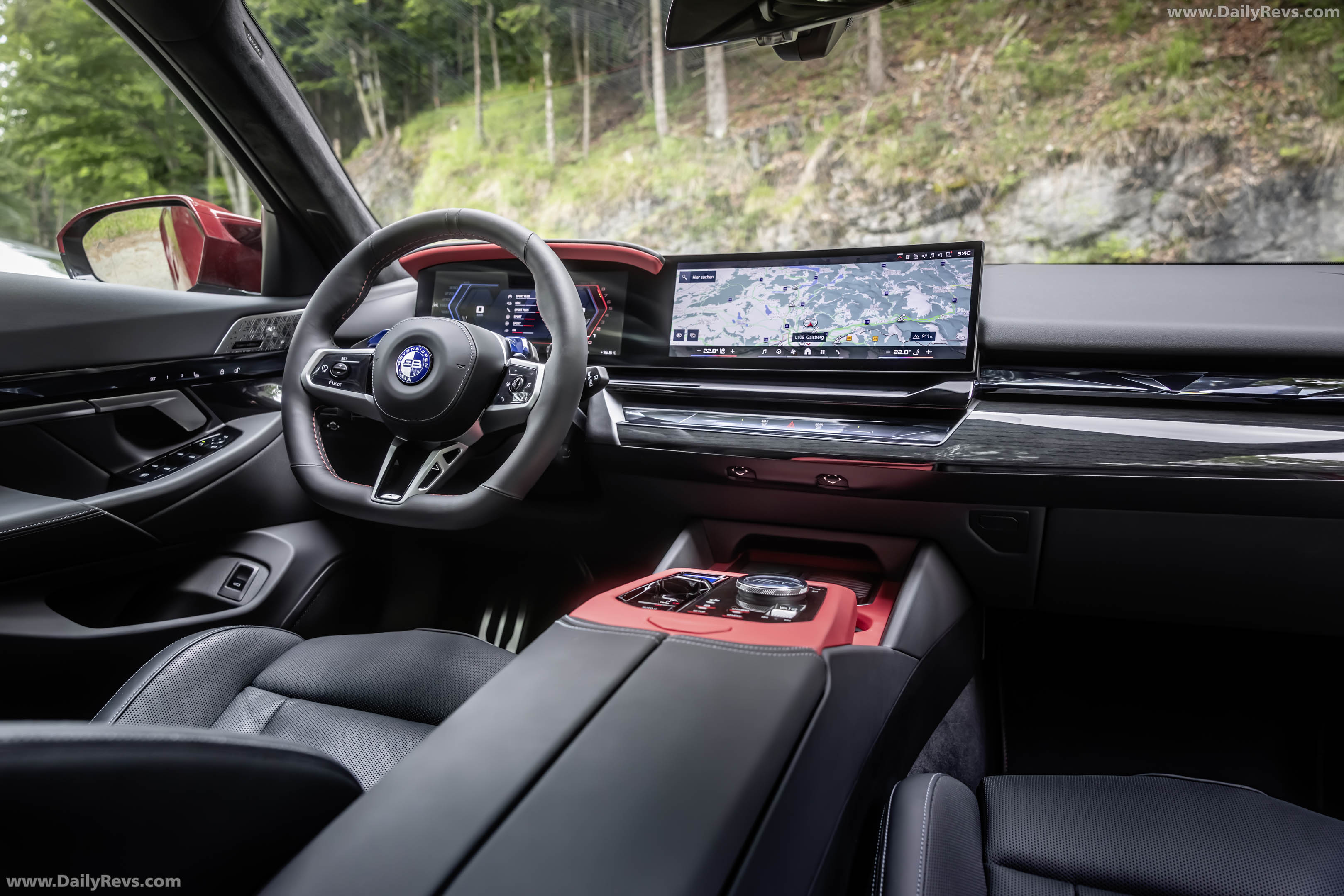 2027 Bovensiepen 05 GT Fire Red Interior