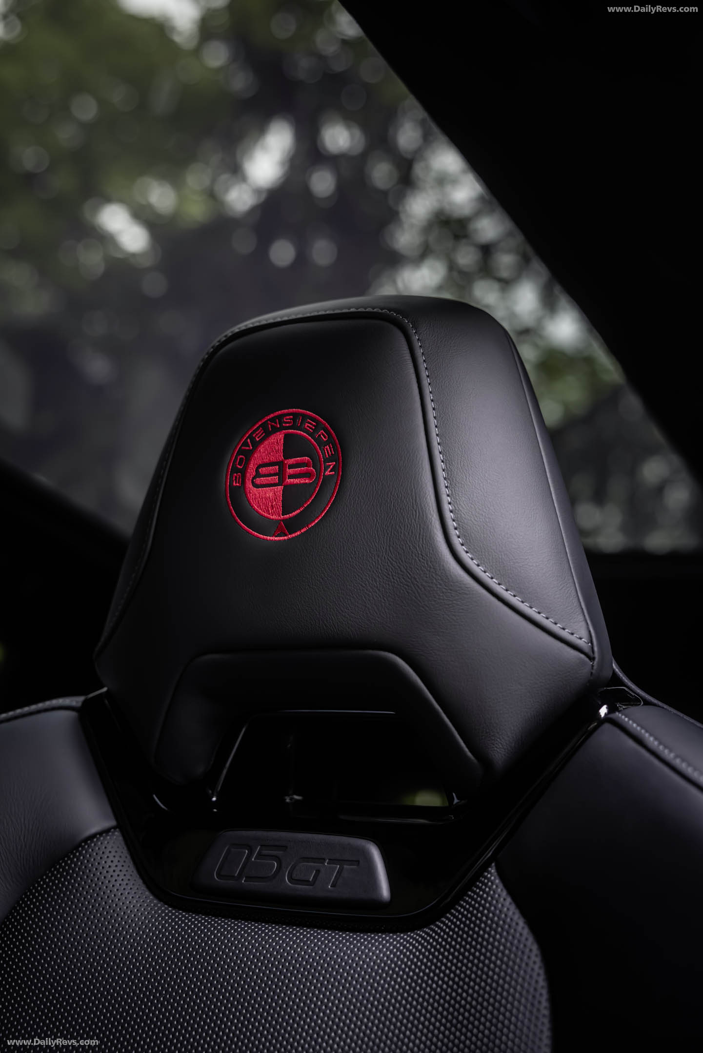 2027 Bovensiepen 05 GT Fire Red Interior