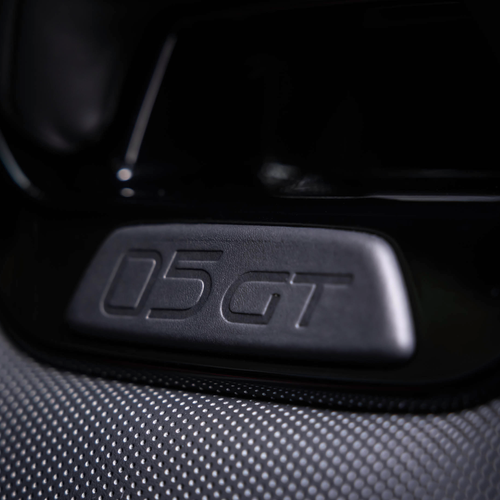 2027 Bovensiepen 05 GT Fire Red Interior