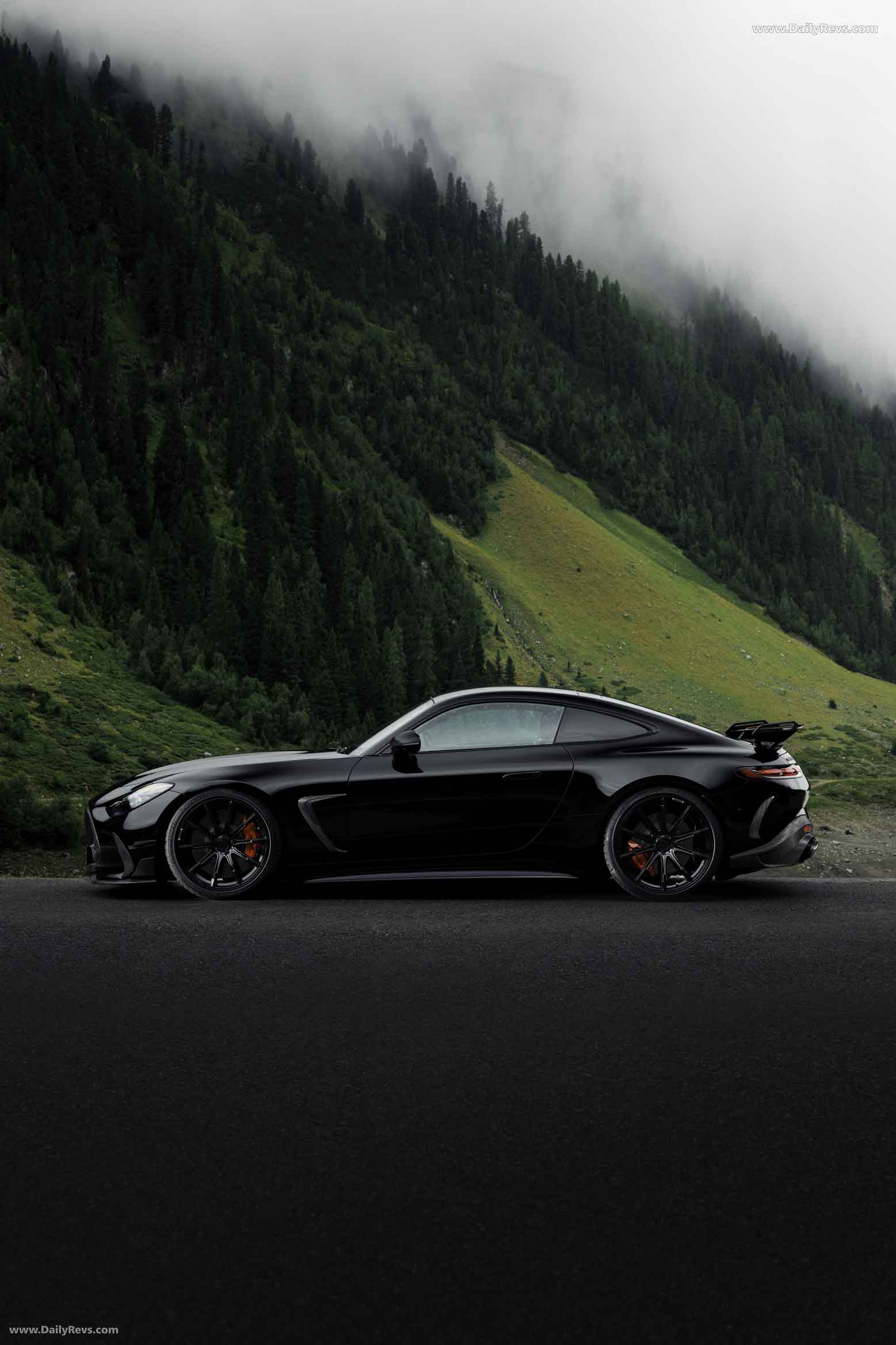 2026 Brabus 1000 Based on Mercedes-AMG GT Side View