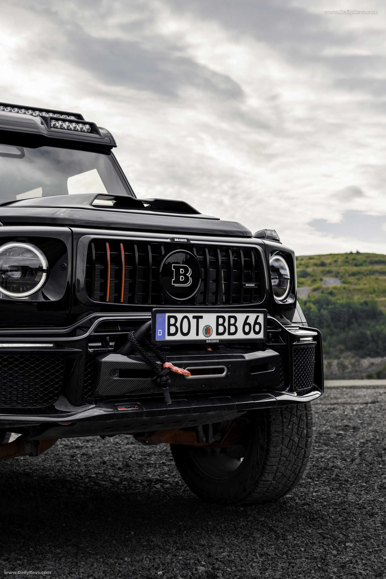 2026 Brabus XLP 800 6x6 Adventure Exterior