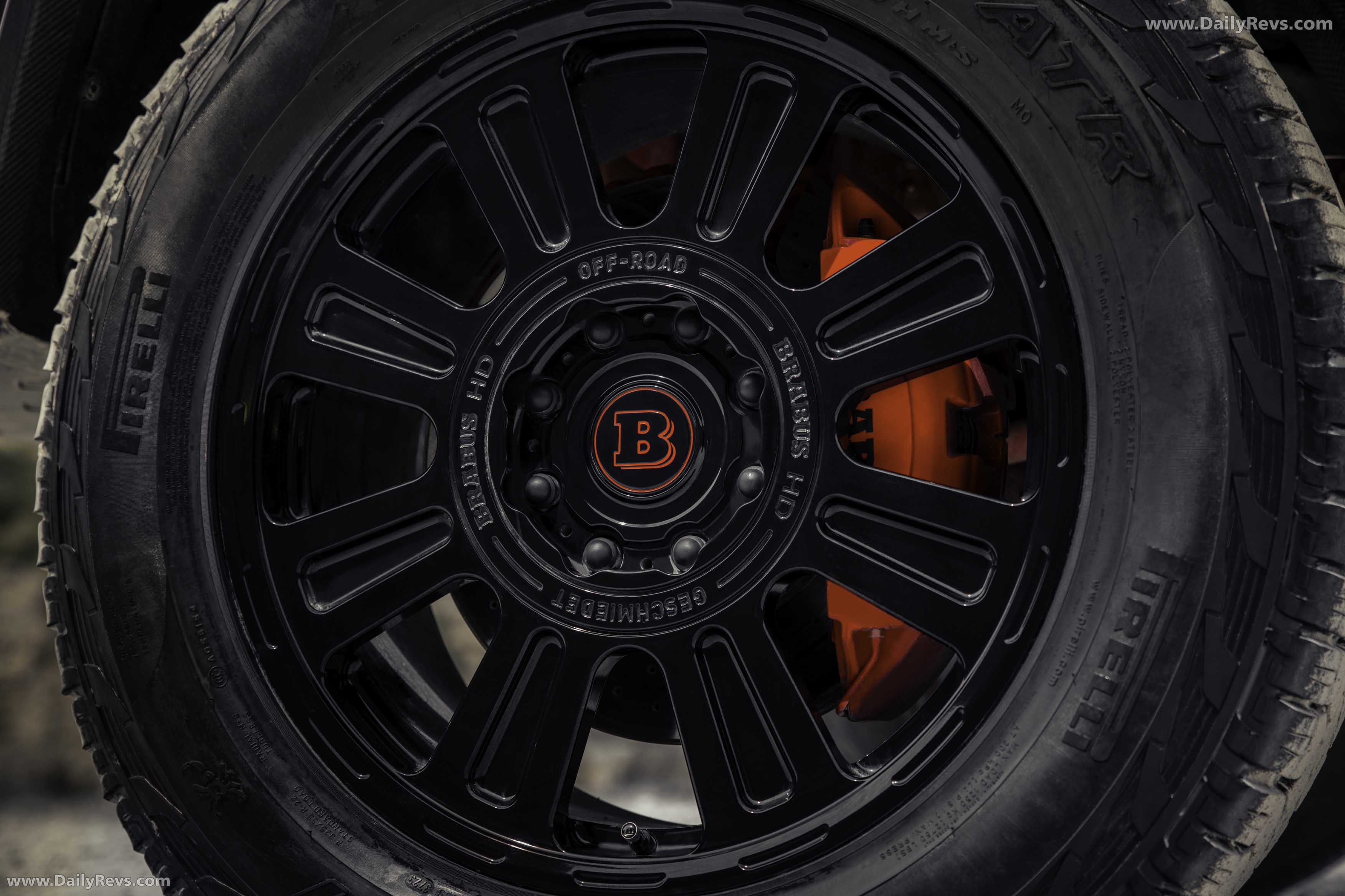 2026 Brabus XLP 800 6x6 Adventure Exterior