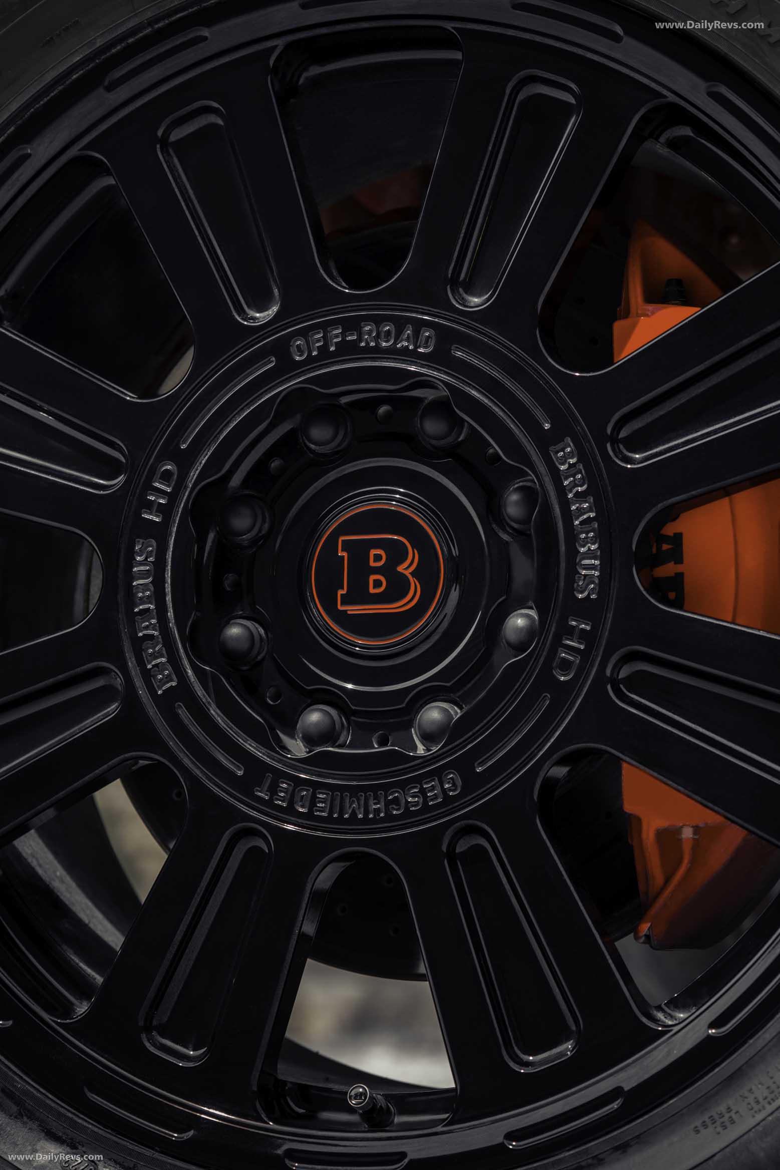 2026 Brabus XLP 800 6x6 Adventure Exterior