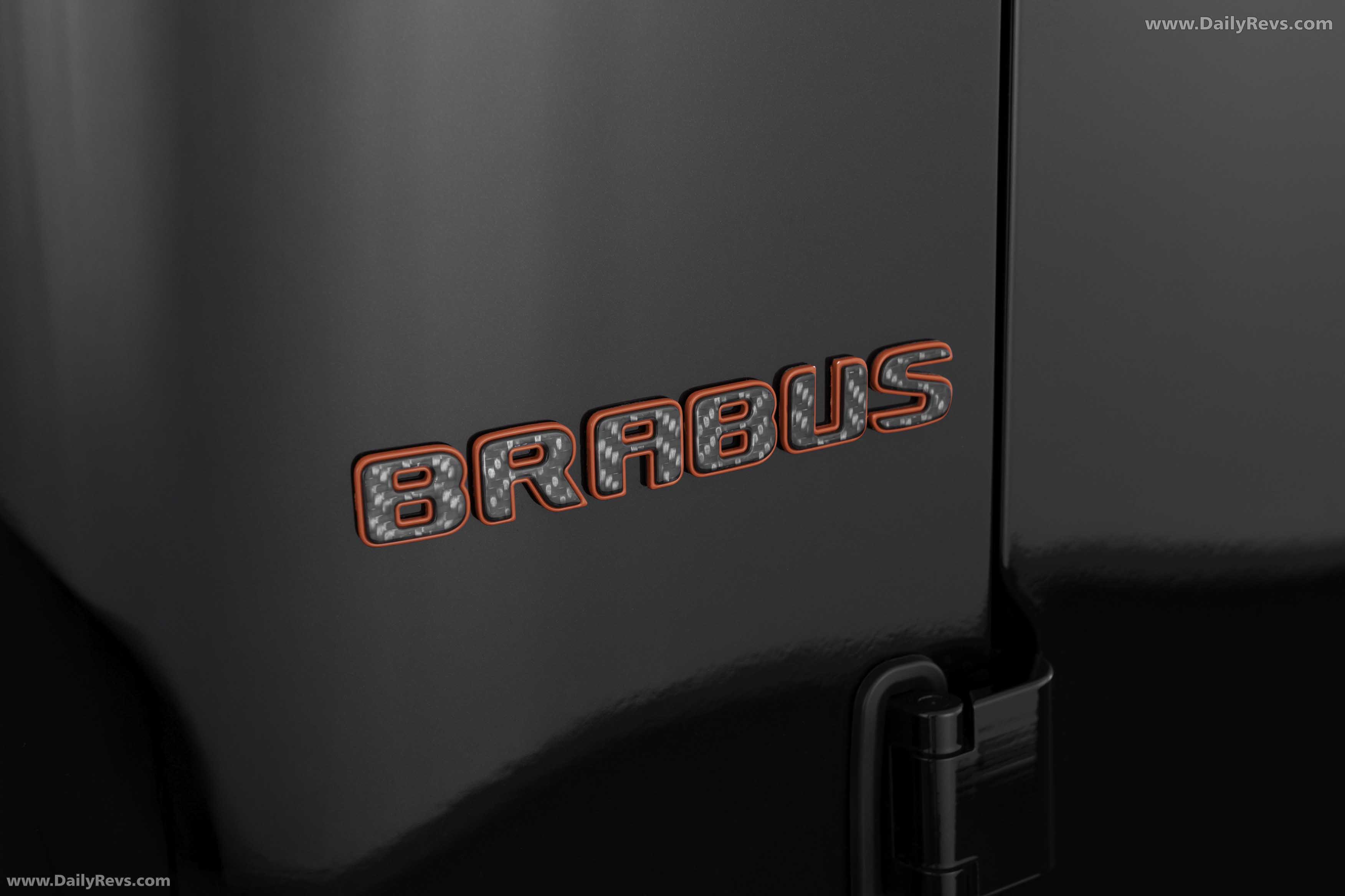 2026 Brabus XLP 800 6x6 Adventure Exterior
