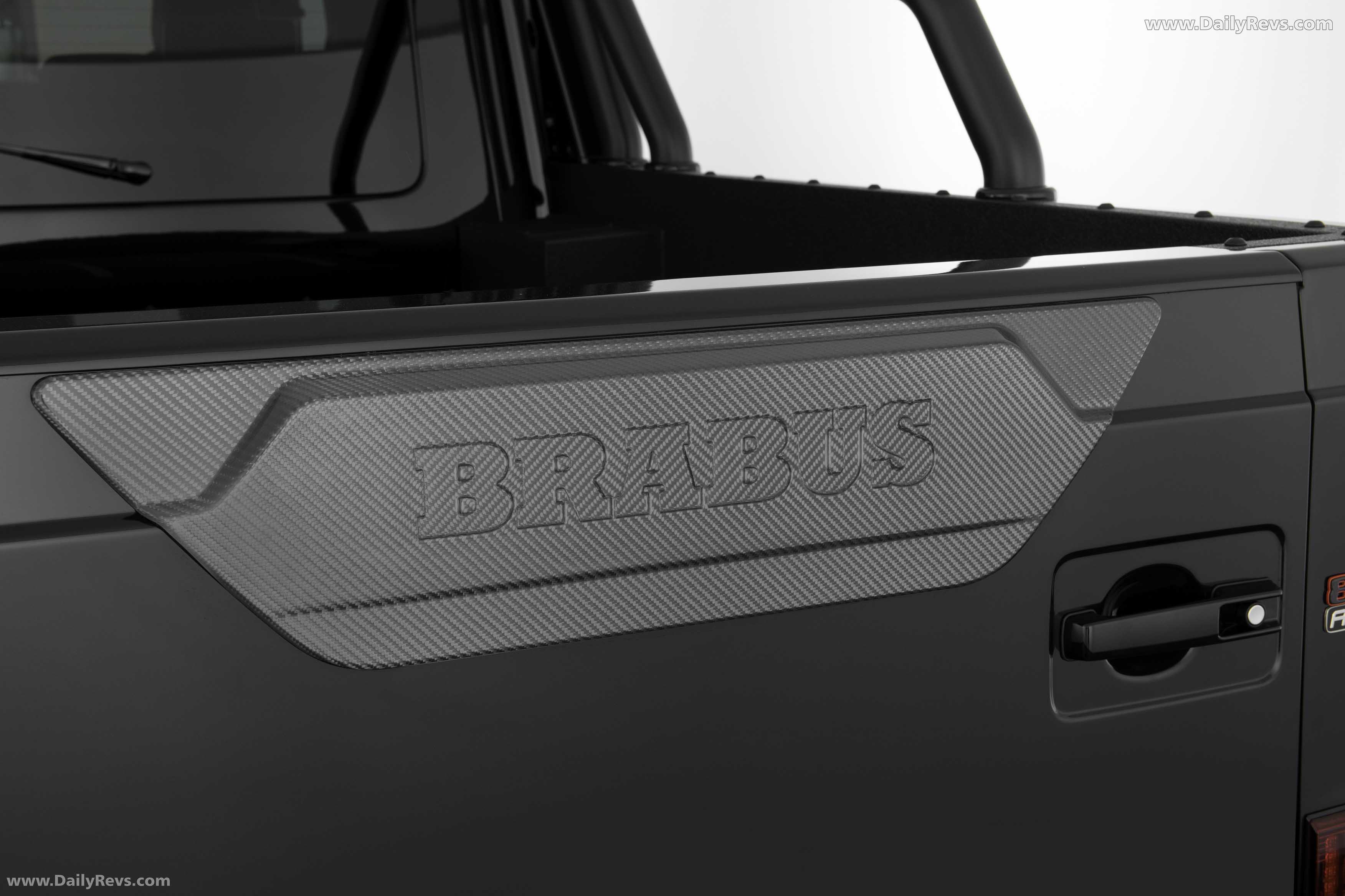 2026 Brabus XLP 800 6x6 Adventure Exterior