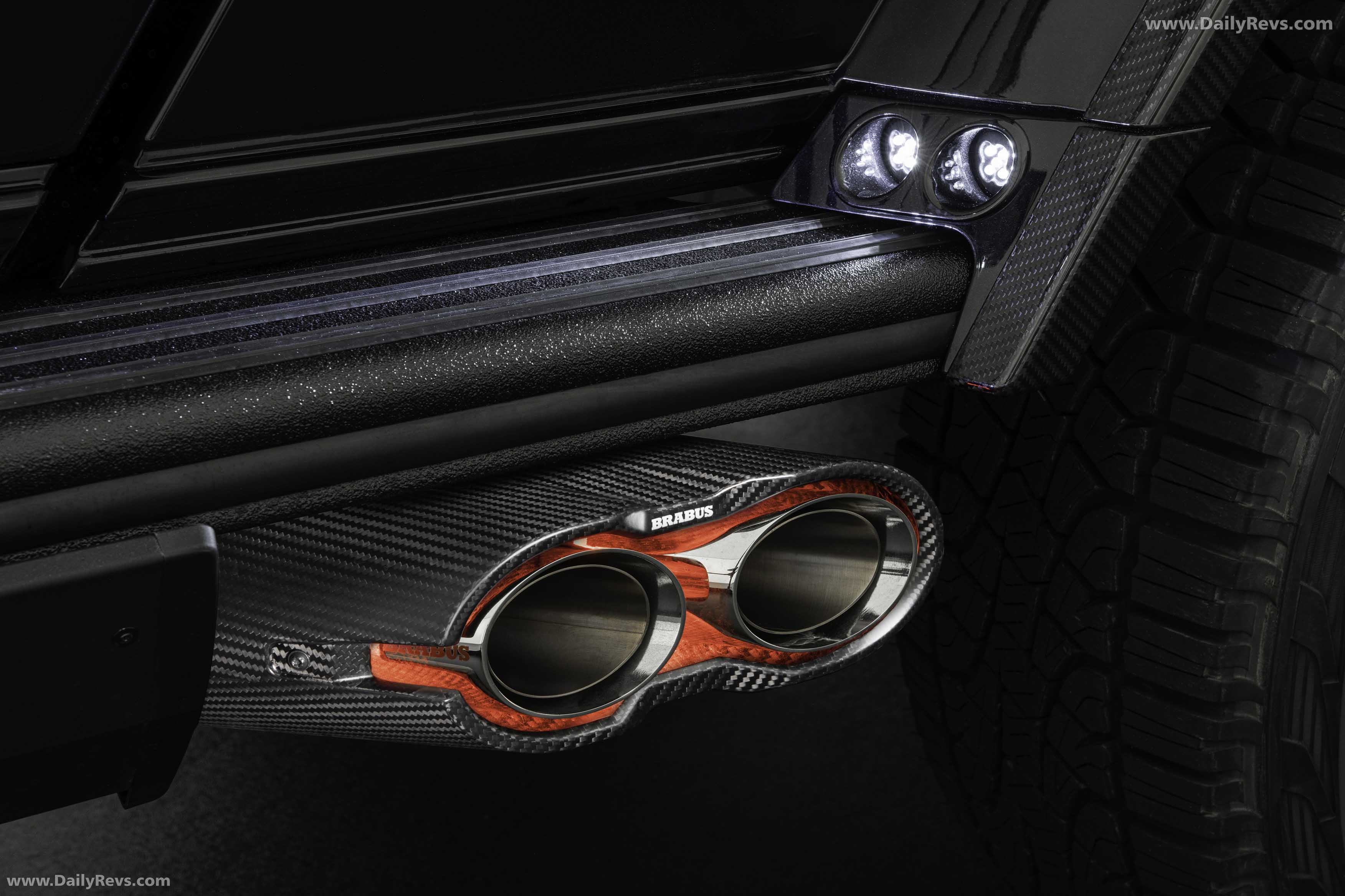 2026 Brabus XLP 800 6x6 Adventure Exterior