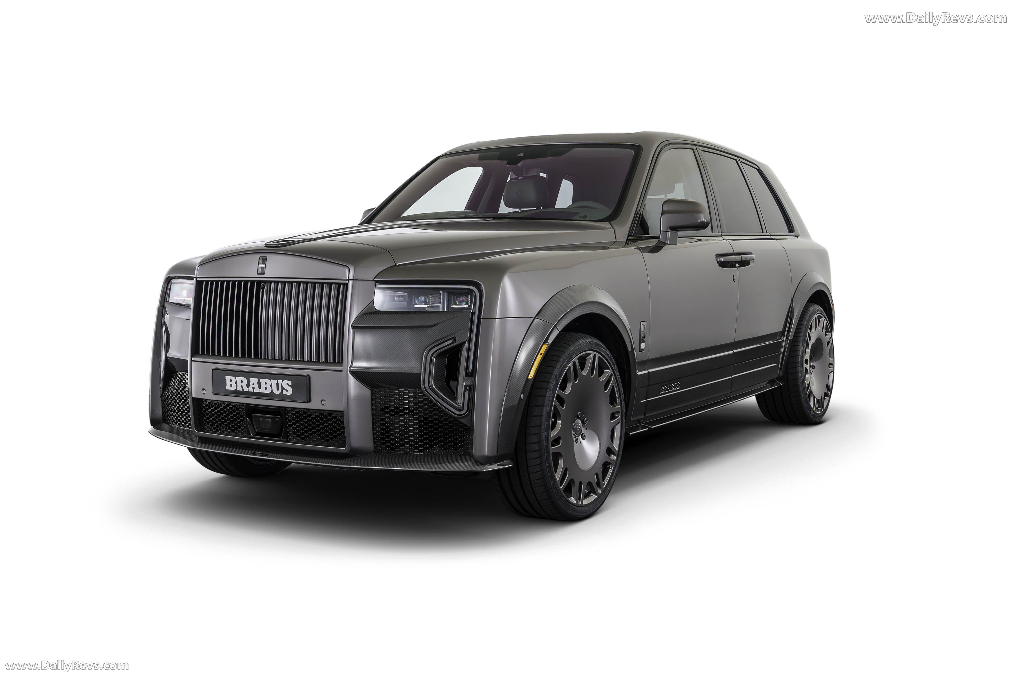 2026 Brabus 700 Rolls-Royce Cullinan Series II Front View