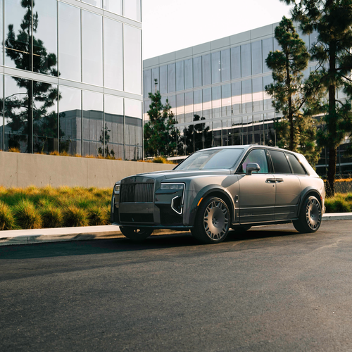 2026 Brabus 700 Rolls-Royce Cullinan Series II Front View