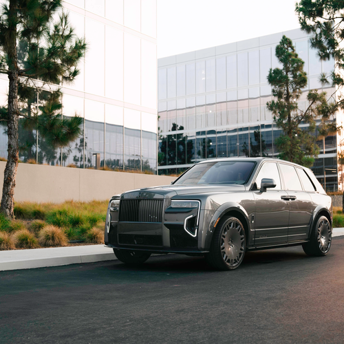 2026 Brabus 700 Rolls-Royce Cullinan Series II Front View
