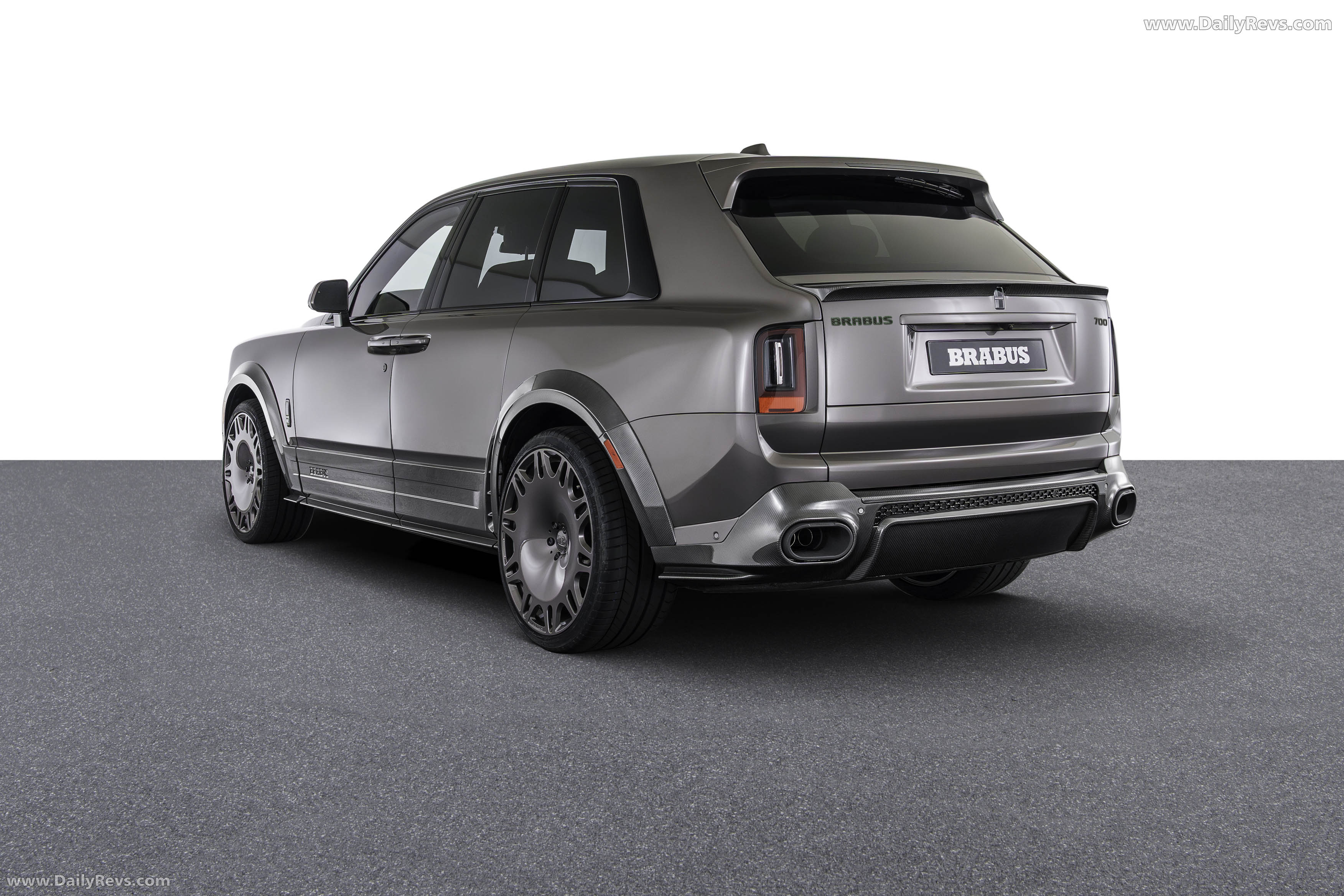 2026 Brabus 700 Rolls-Royce Cullinan Series II Rear View