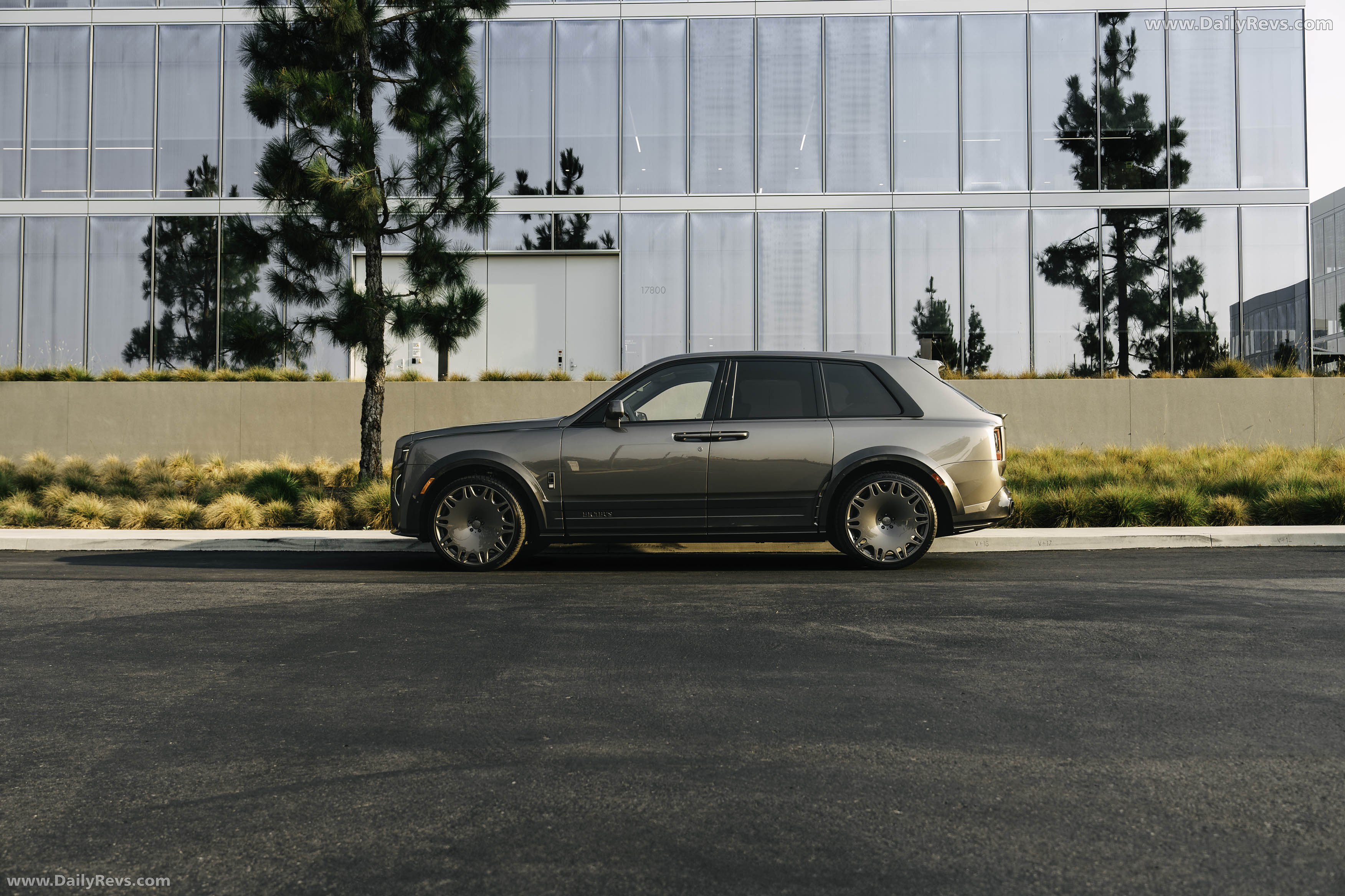 2026 Brabus 700 Rolls-Royce Cullinan Series II Side View