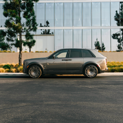 2026 Brabus 700 Rolls-Royce Cullinan Series II Side View