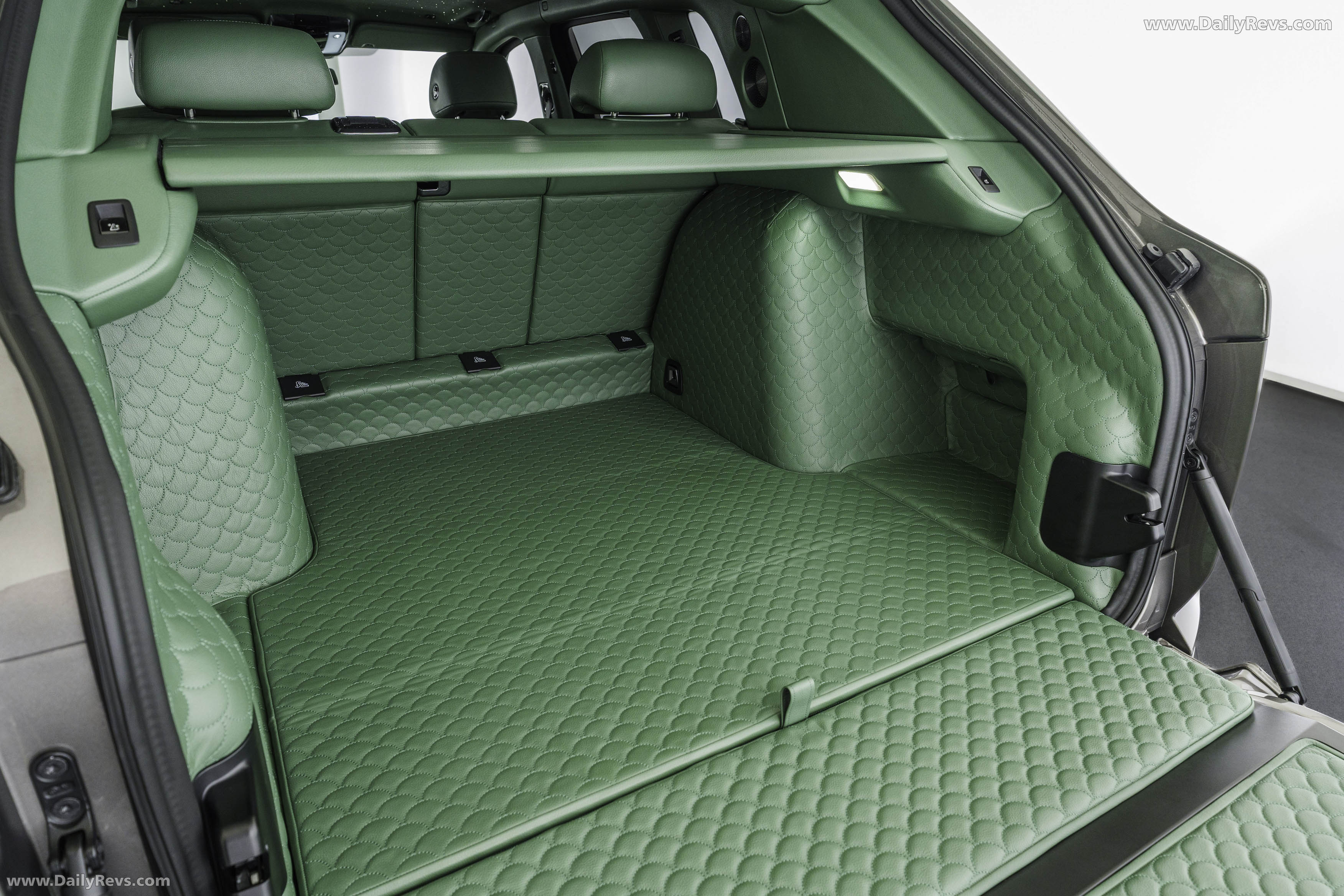2026 Brabus 700 Rolls-Royce Cullinan Series II Interior