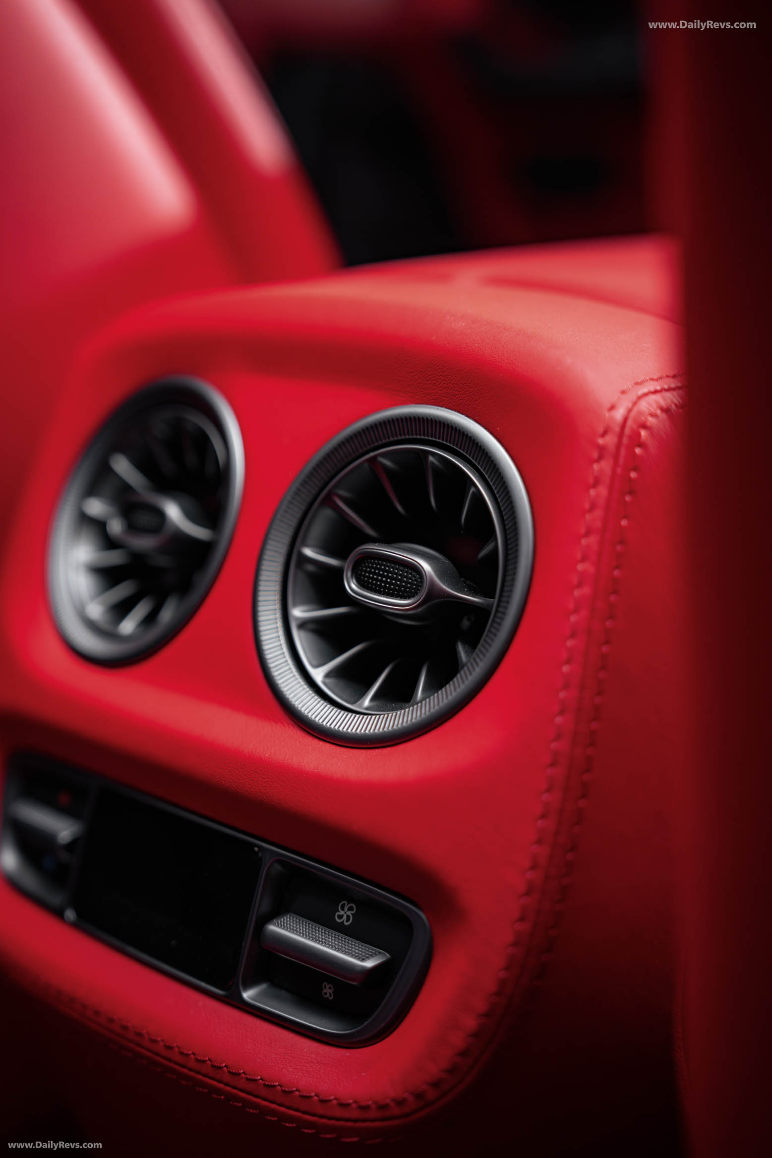 2026 Brabus XL 800 Cabrio Interior