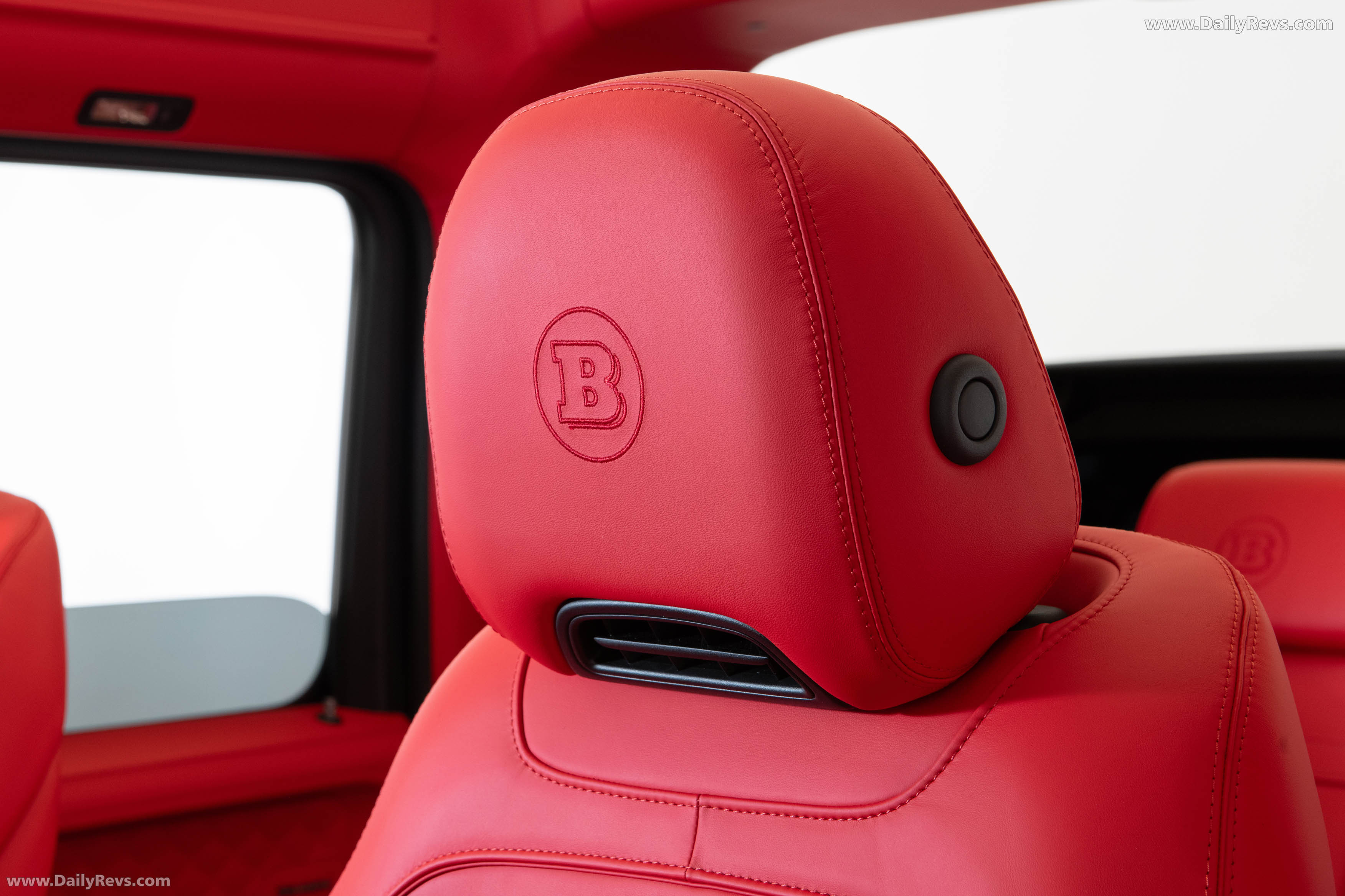 2026 Brabus XL 800 Cabrio Interior
