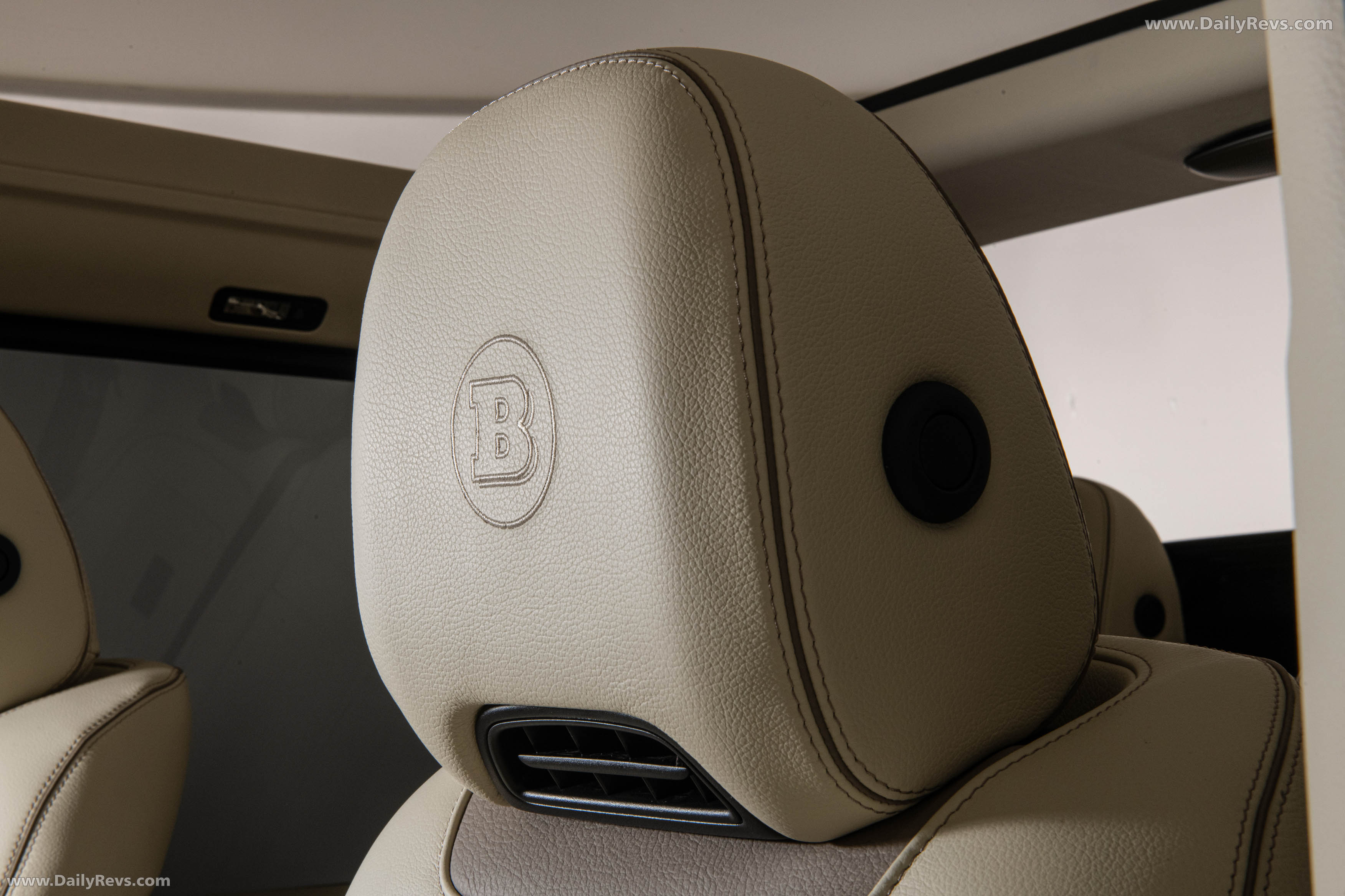 2026 Brabus 800 Cabrio Interior