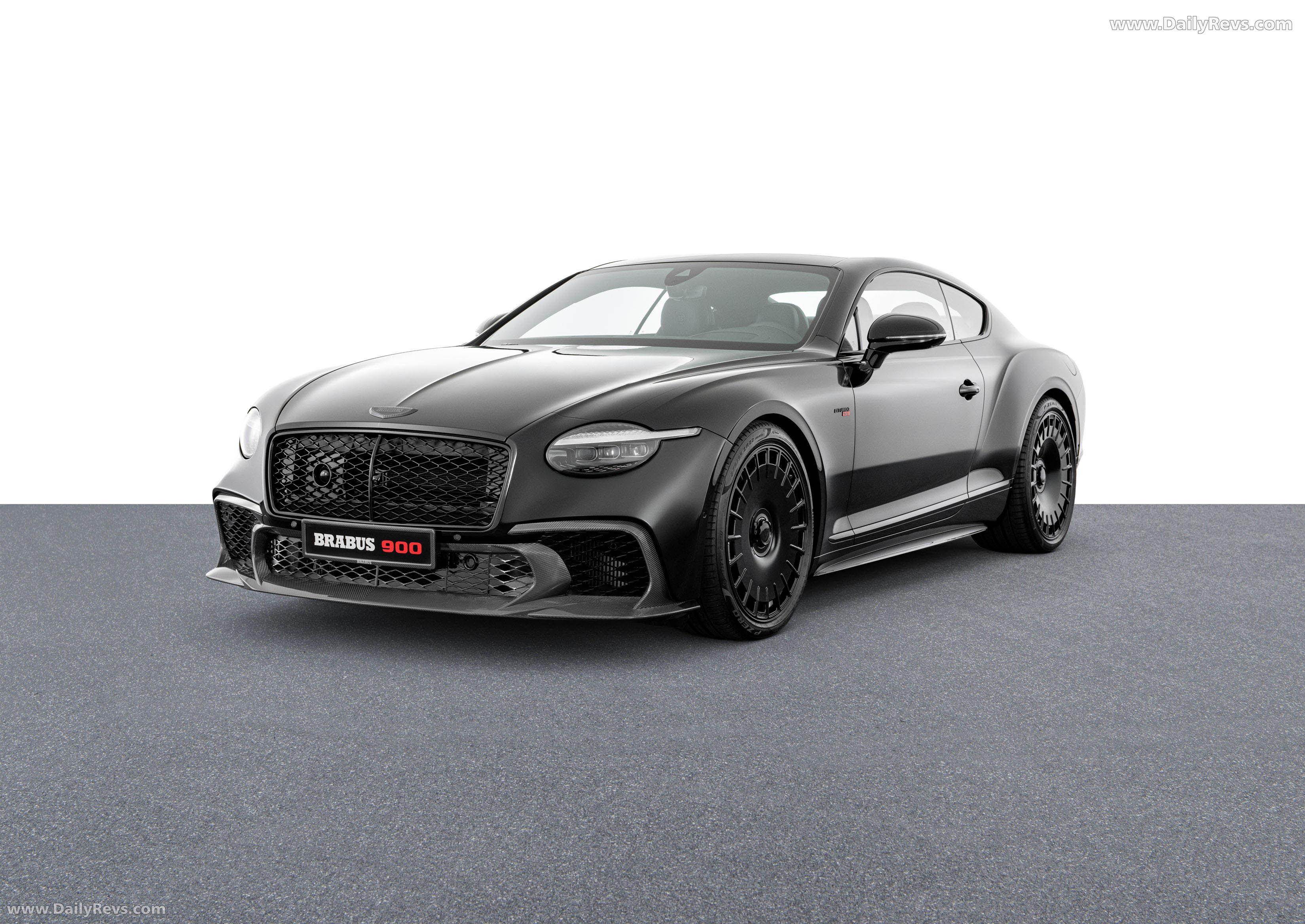 2026 Brabus 900 Superblack Continental GT Speed Front View
