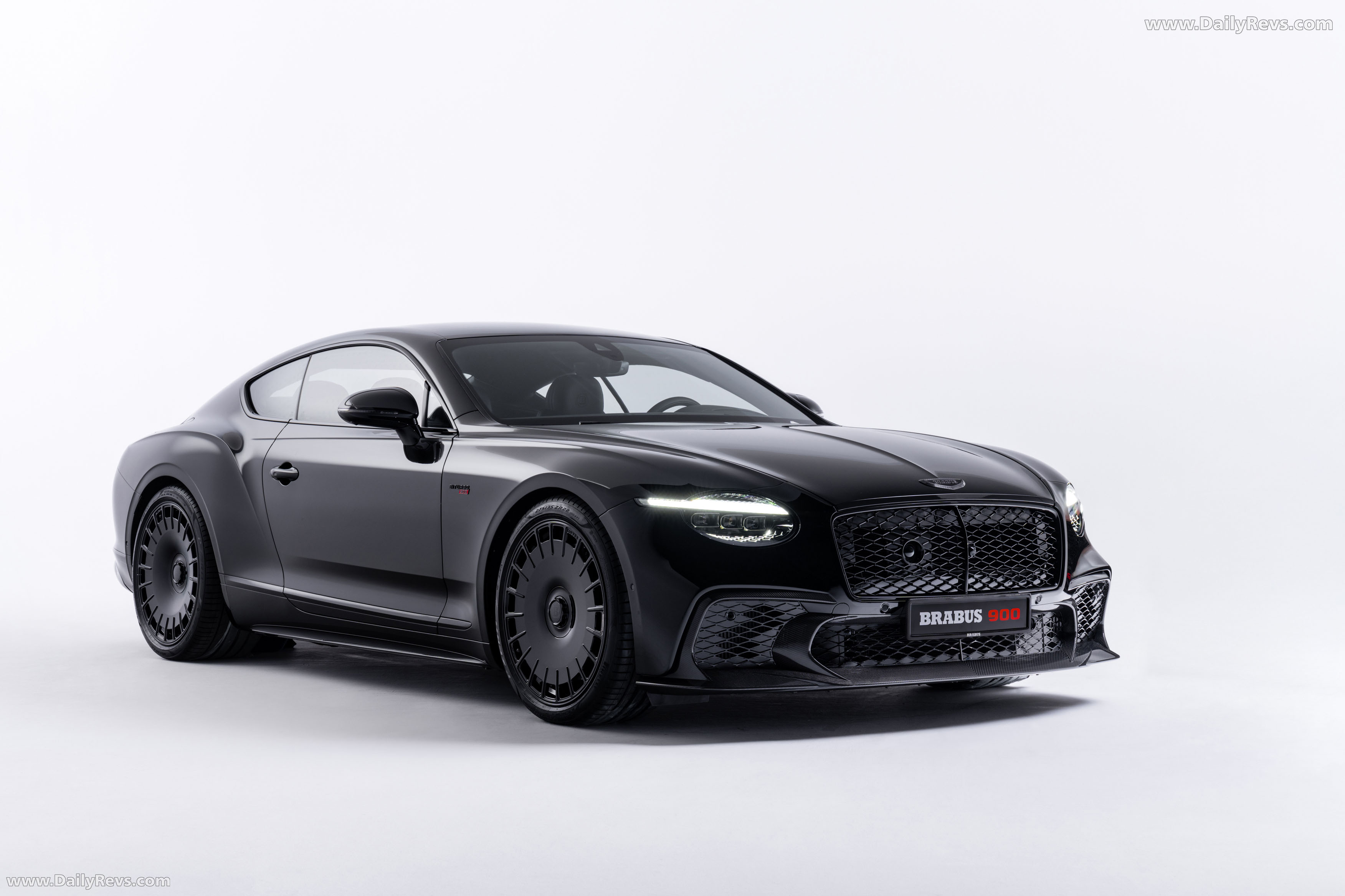 2026 Brabus 900 Superblack Continental GT Speed Front View