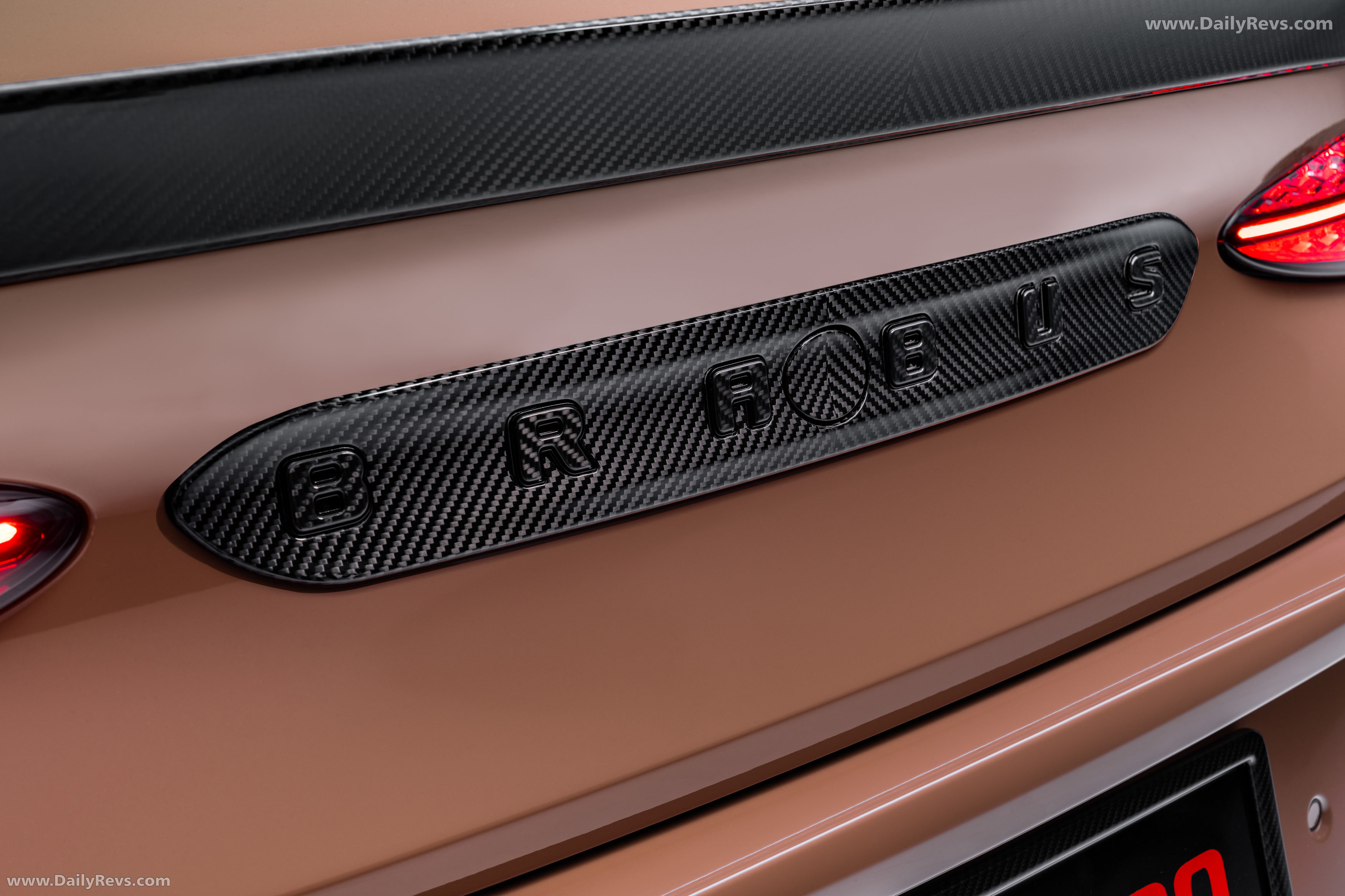 2026 Brabus 900 Continental GTC Speed Exterior