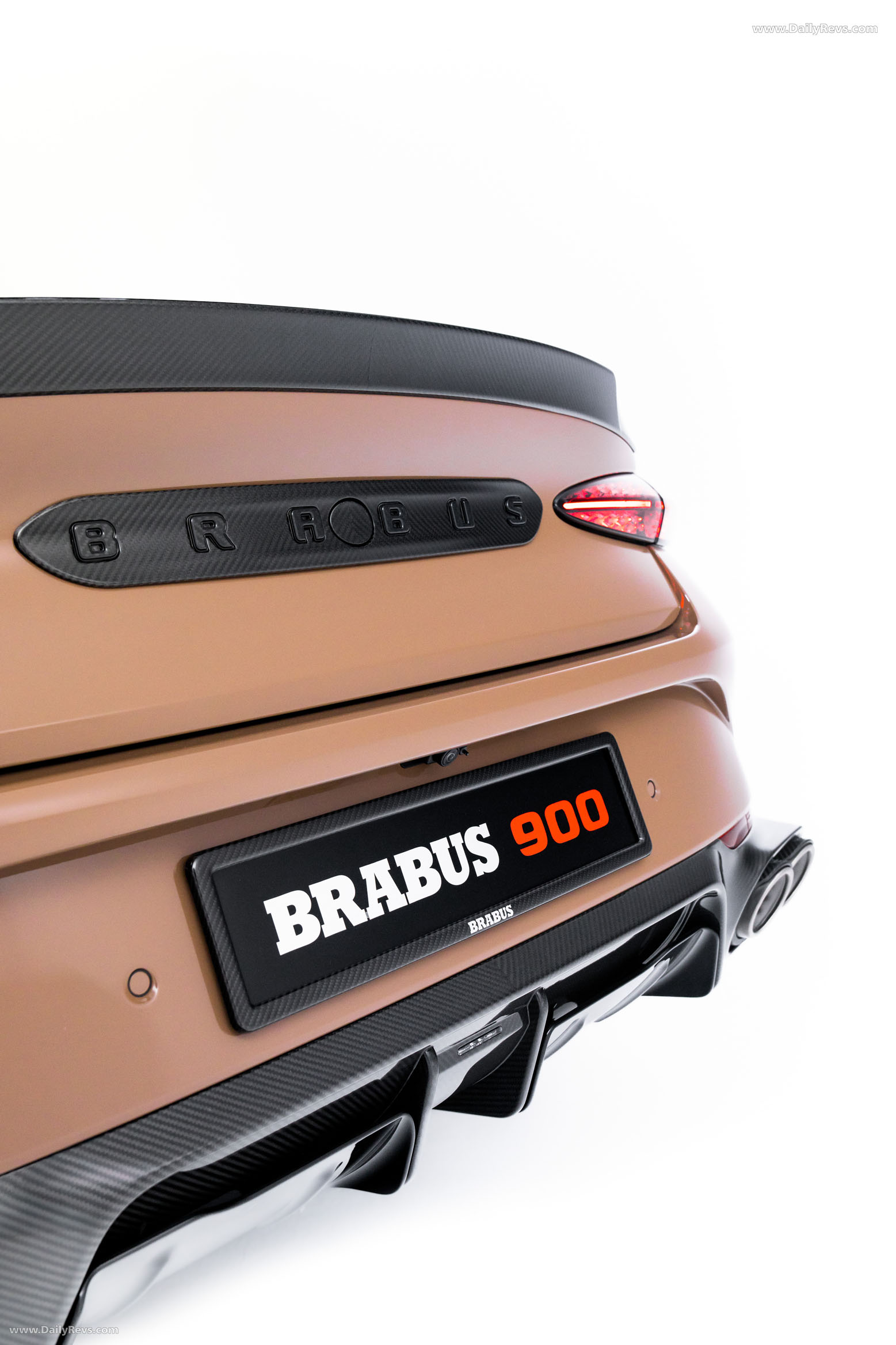 2026 Brabus 900 Continental GTC Speed Exterior