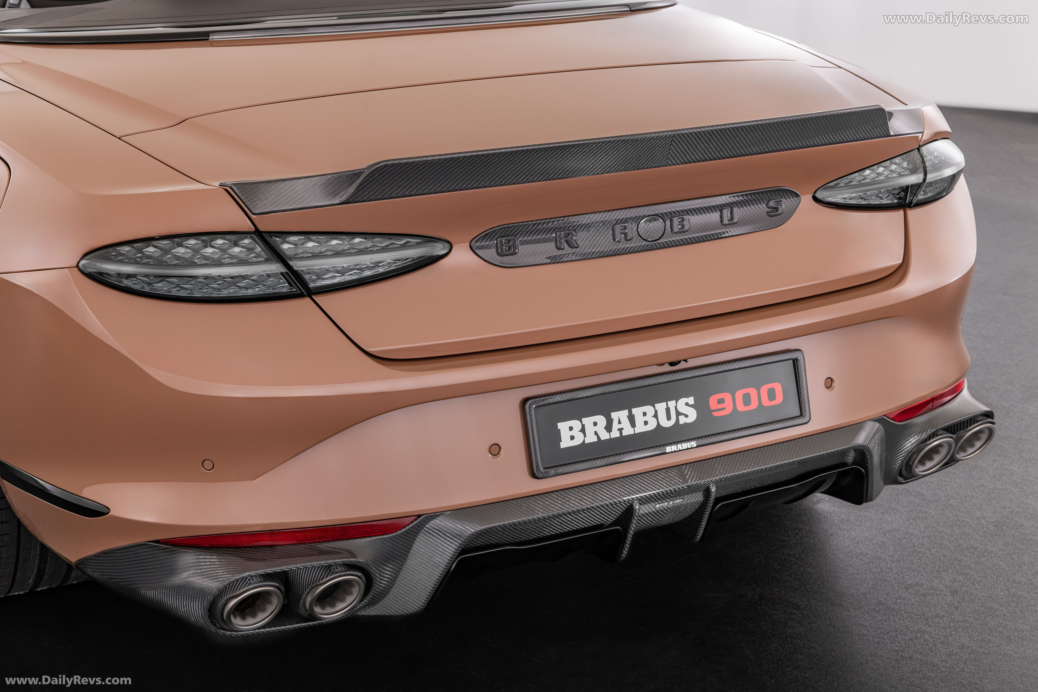 2026 Brabus 900 Continental GTC Speed Exterior