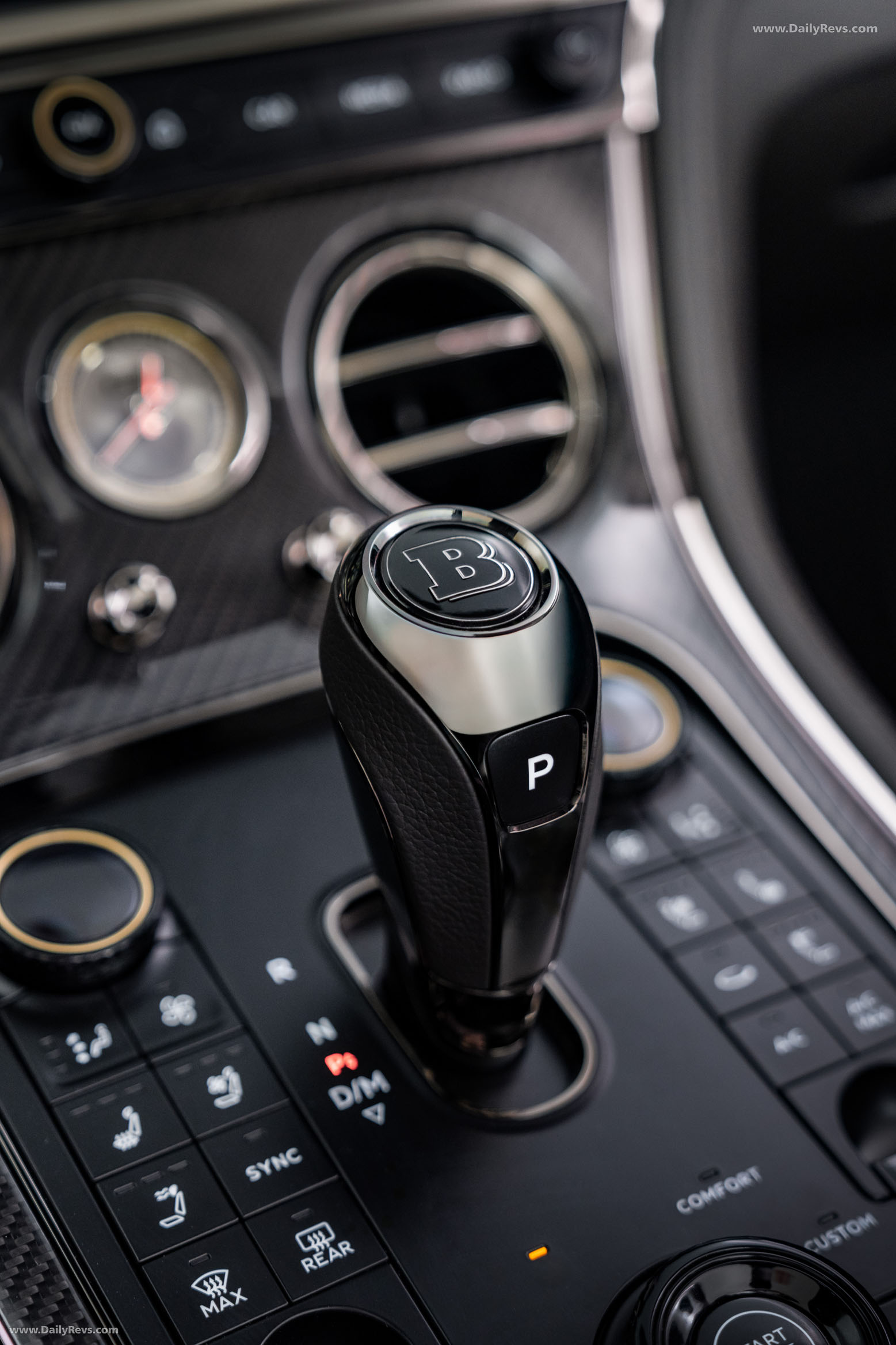 2026 Brabus 900 Continental GTC Speed Interior