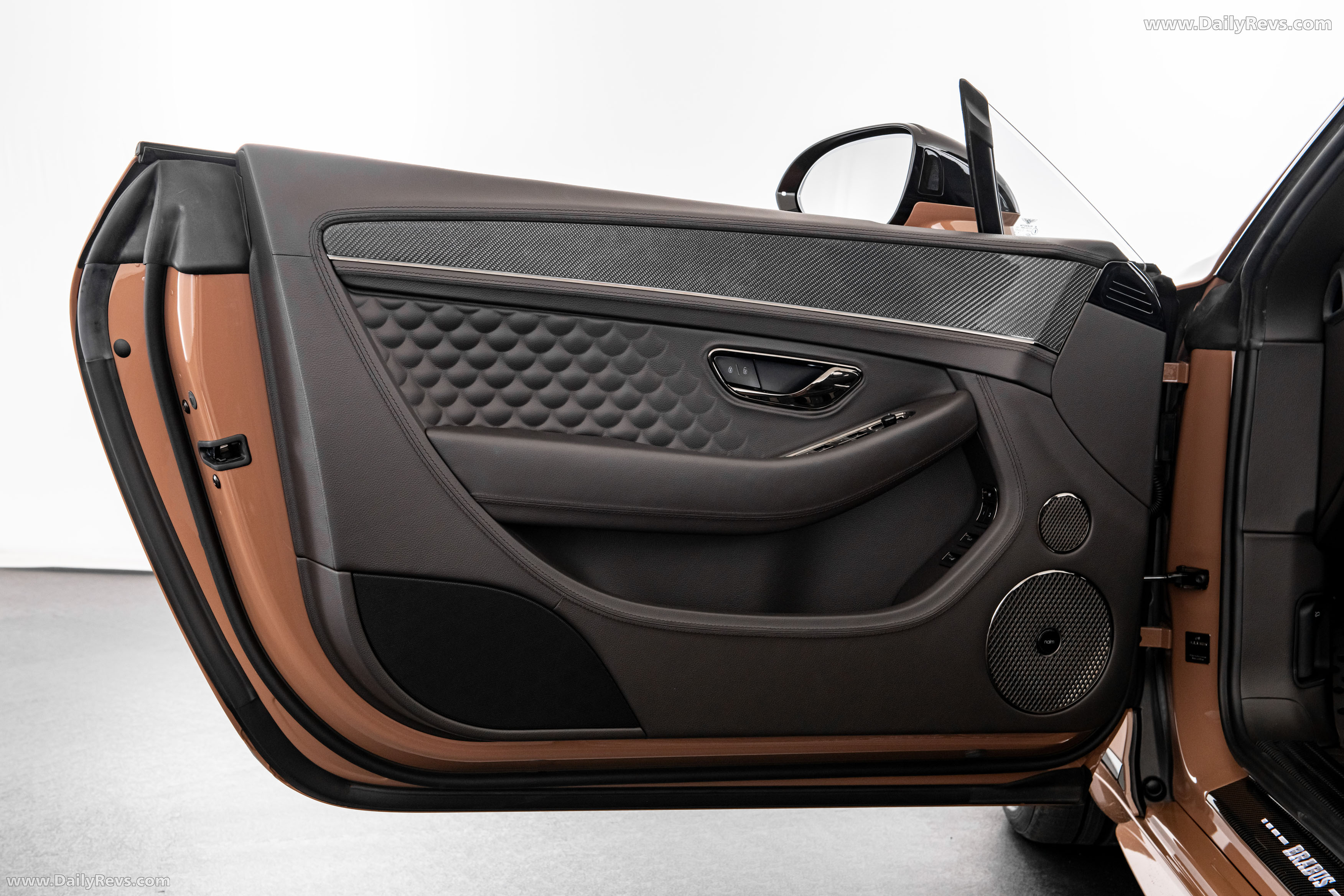 2026 Brabus 900 Continental GTC Speed Interior