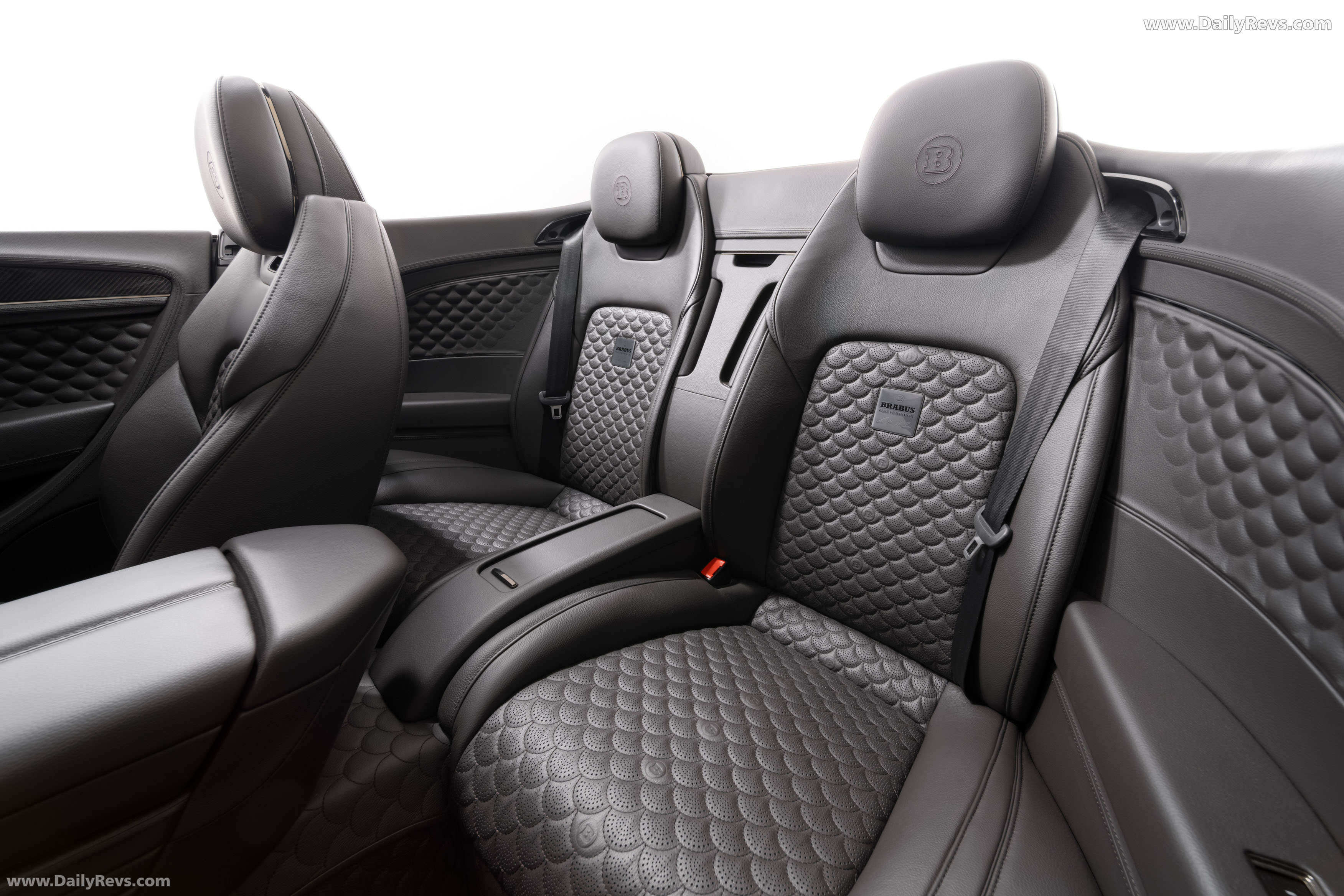 2026 Brabus 900 Continental GTC Speed Interior