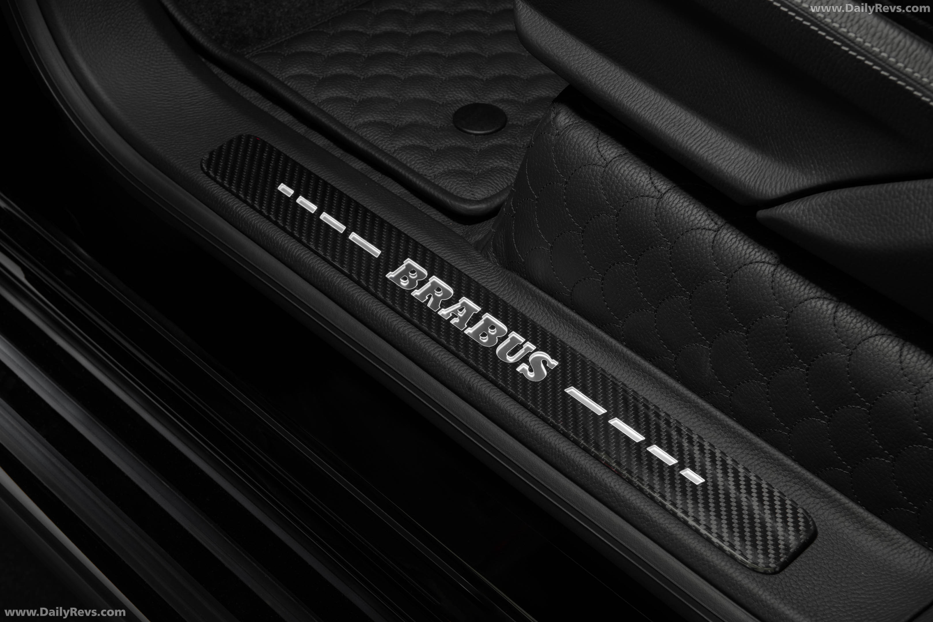 2026 Brabus 900 Rocket Edition Interior