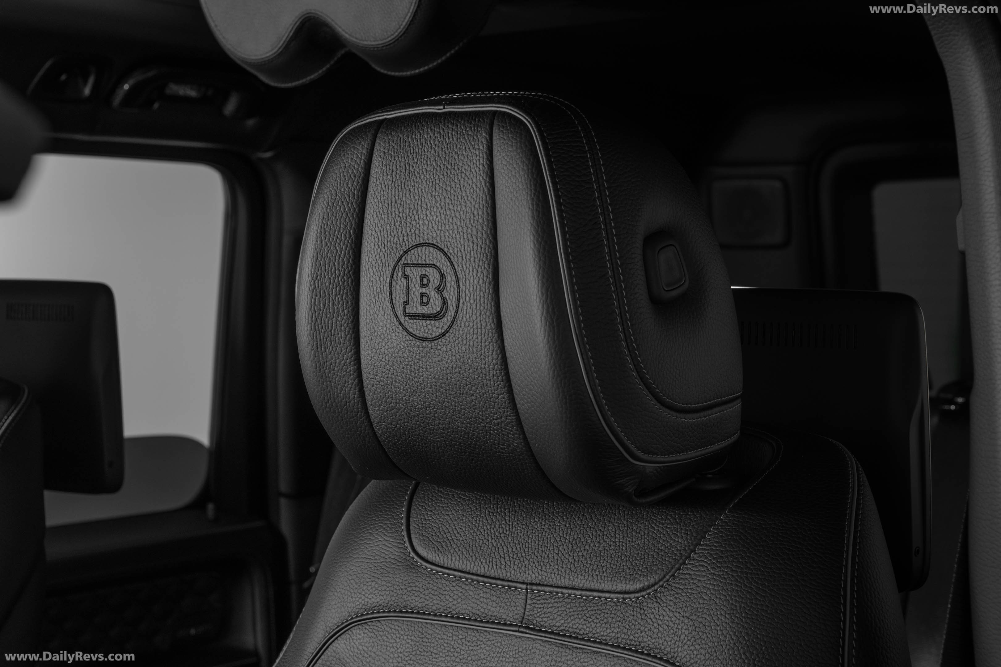 2026 Brabus 900 Rocket Edition Interior