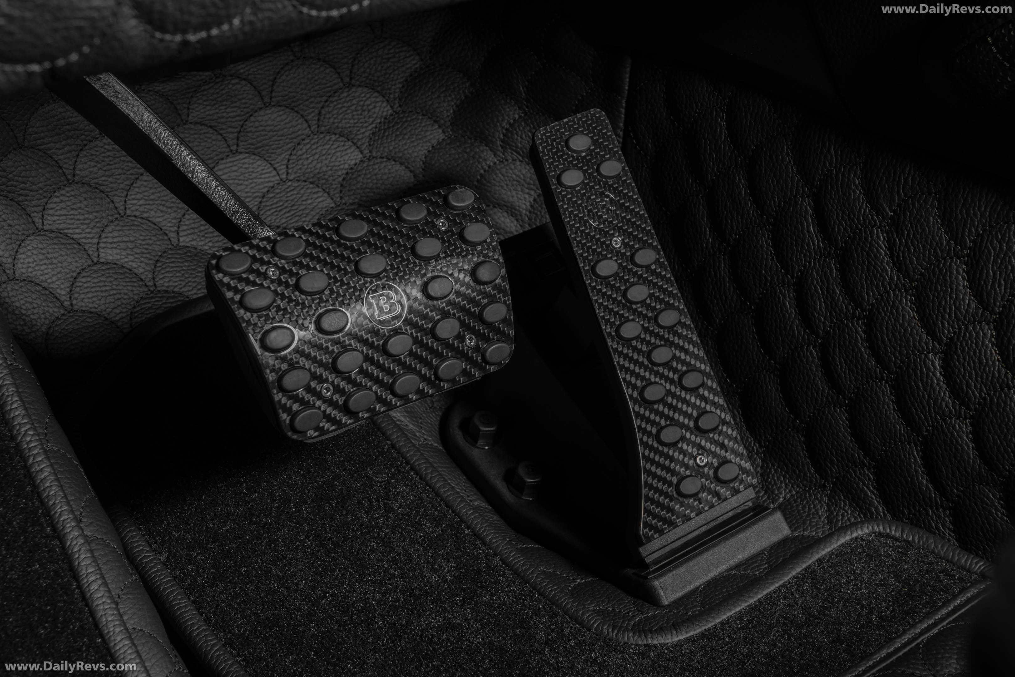 2026 Brabus 900 Rocket Edition Interior