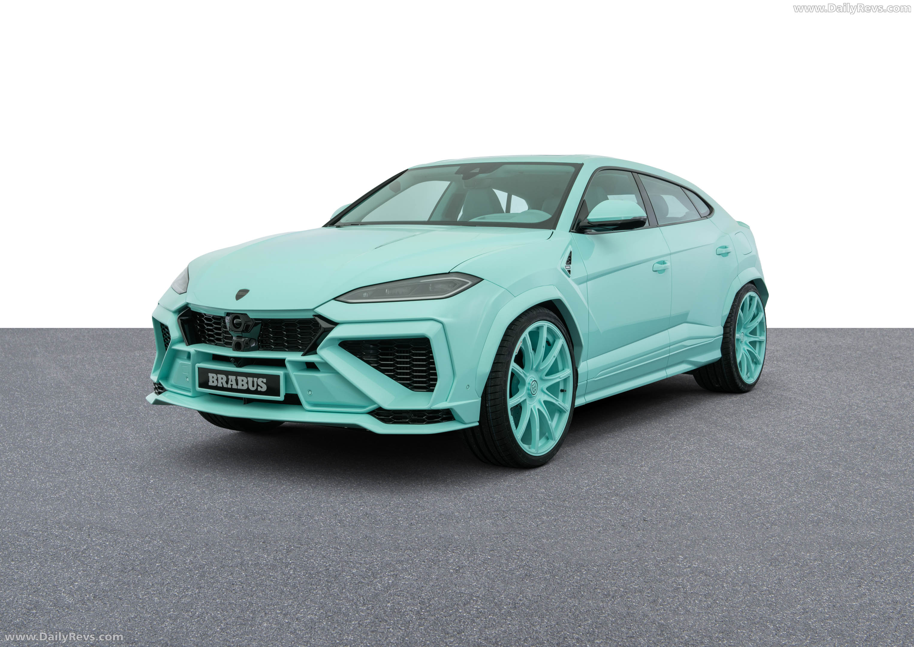 2026 Brabus 900 Mint Urus SE Front View