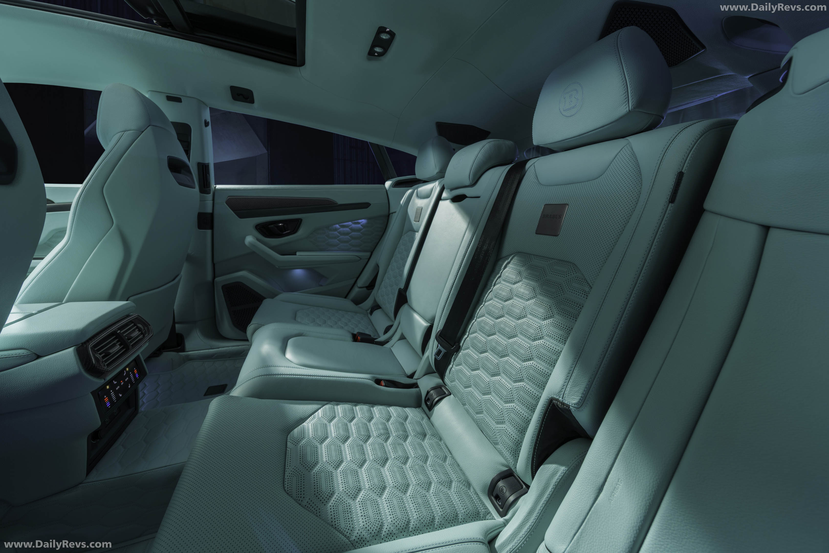 2026 Brabus 900 Mint Urus SE Interior